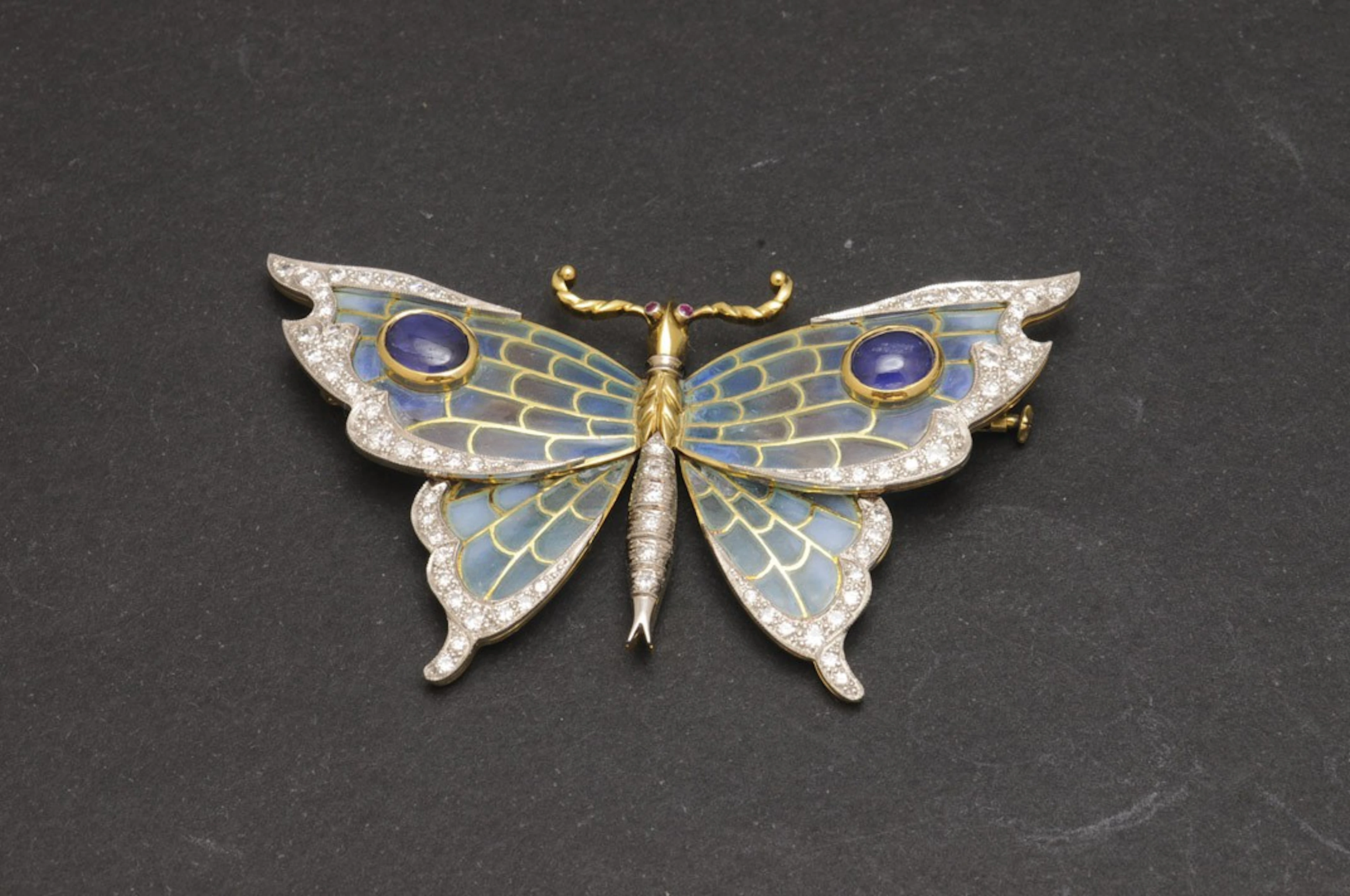 Broche mariposa con diamantes, esmaltes y zafiro