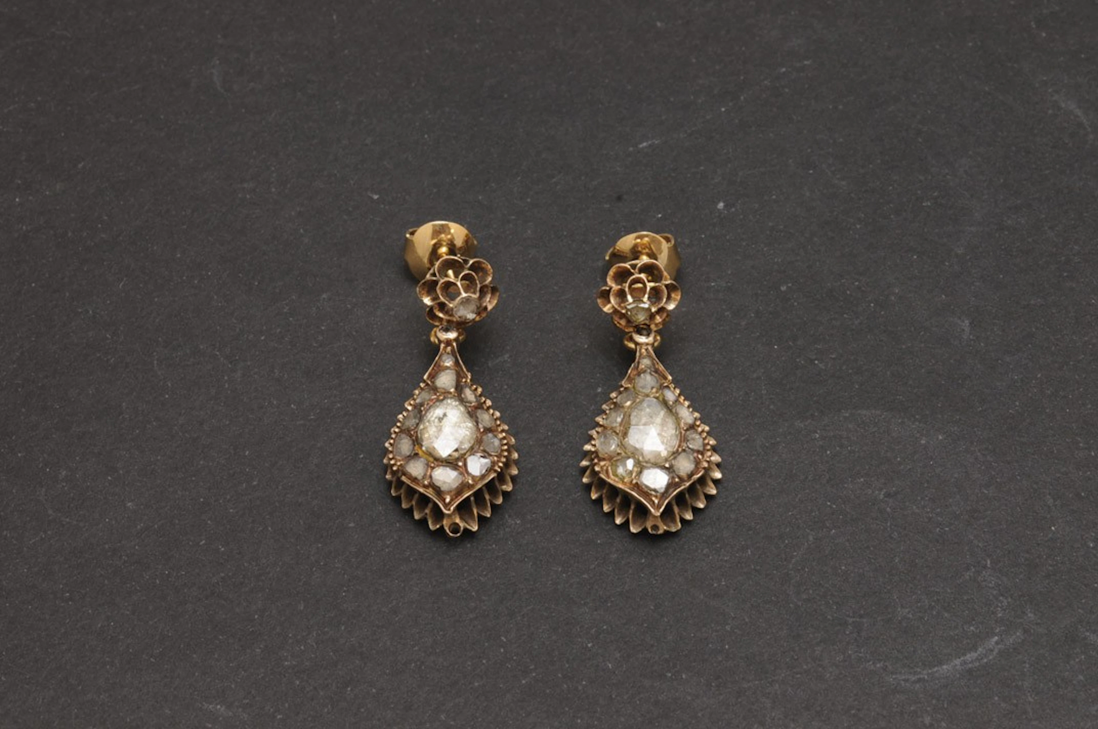 Pendientes antiguos de oro y diamantes