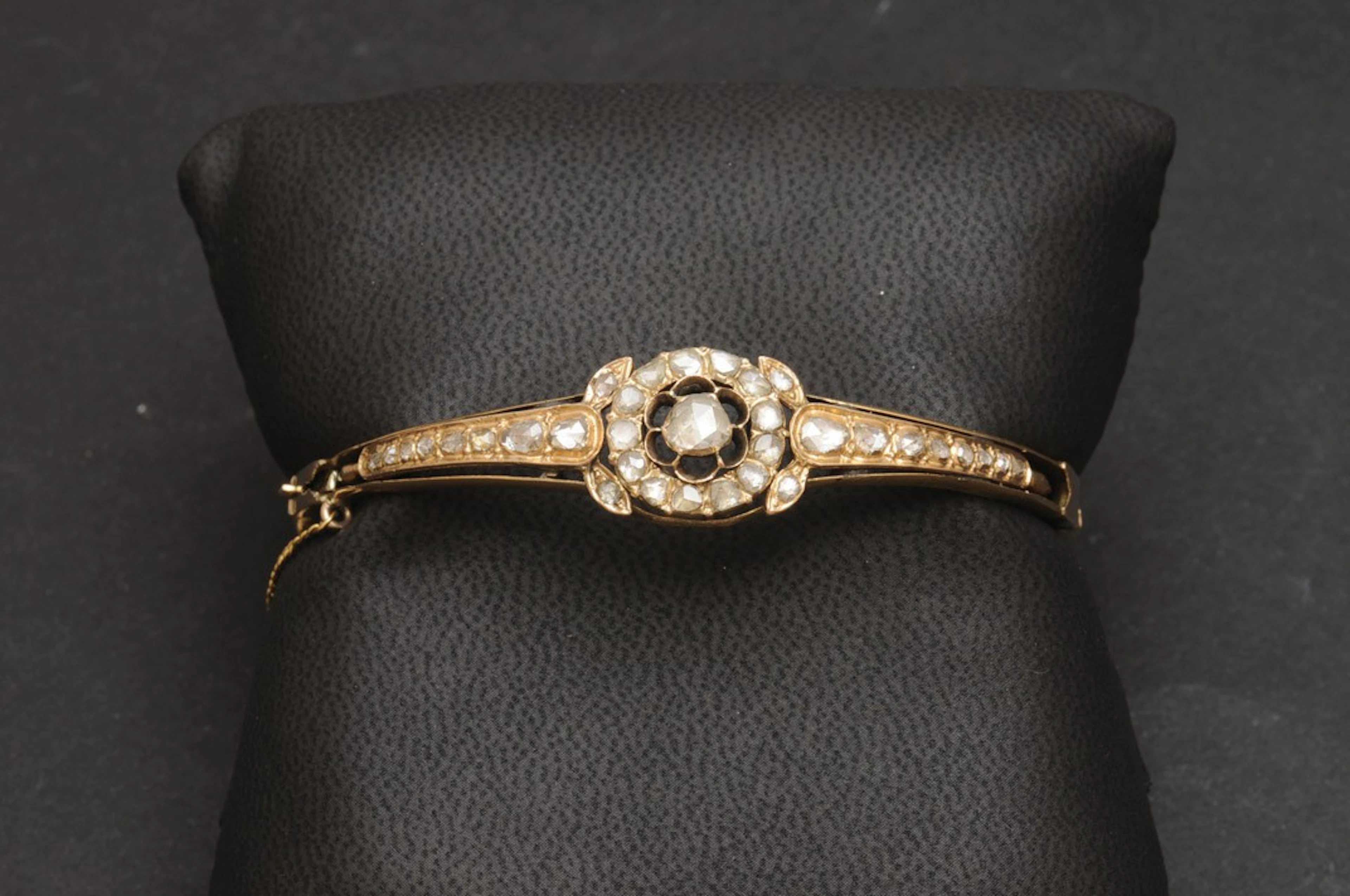 Pulsera de oro con diamante talla antigua