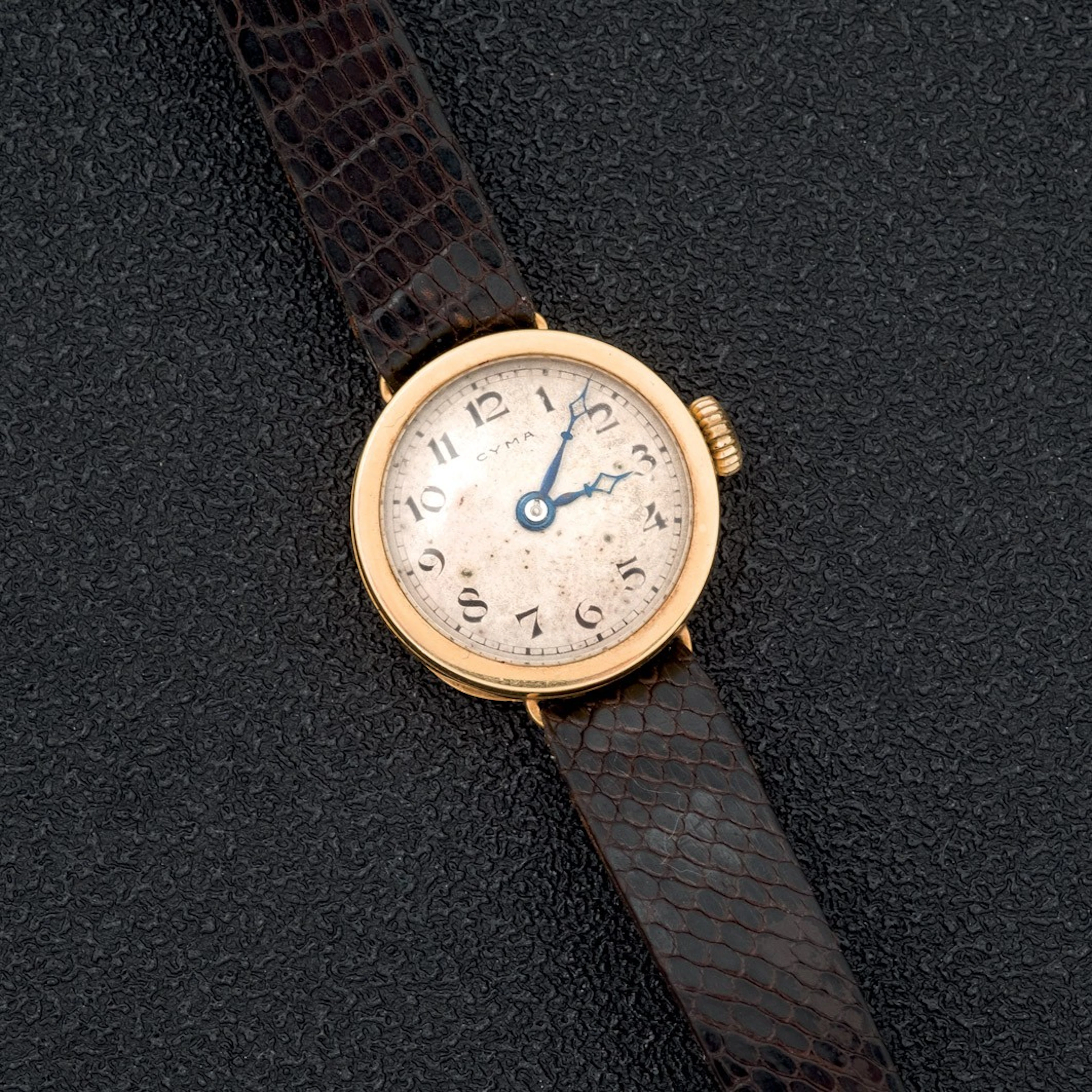 Reloj Cyma de oro para señora