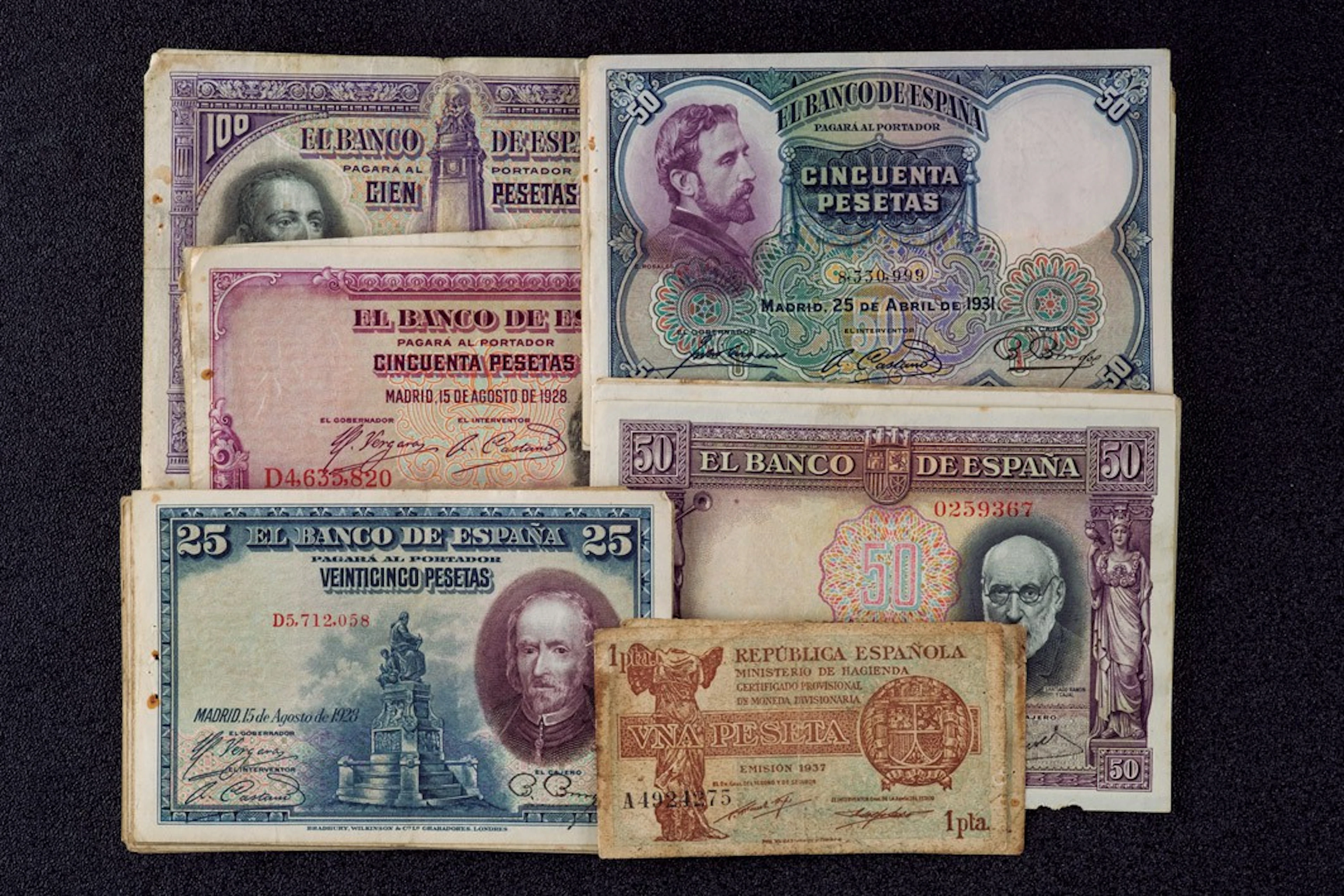 Lote de 82 billetes españoles