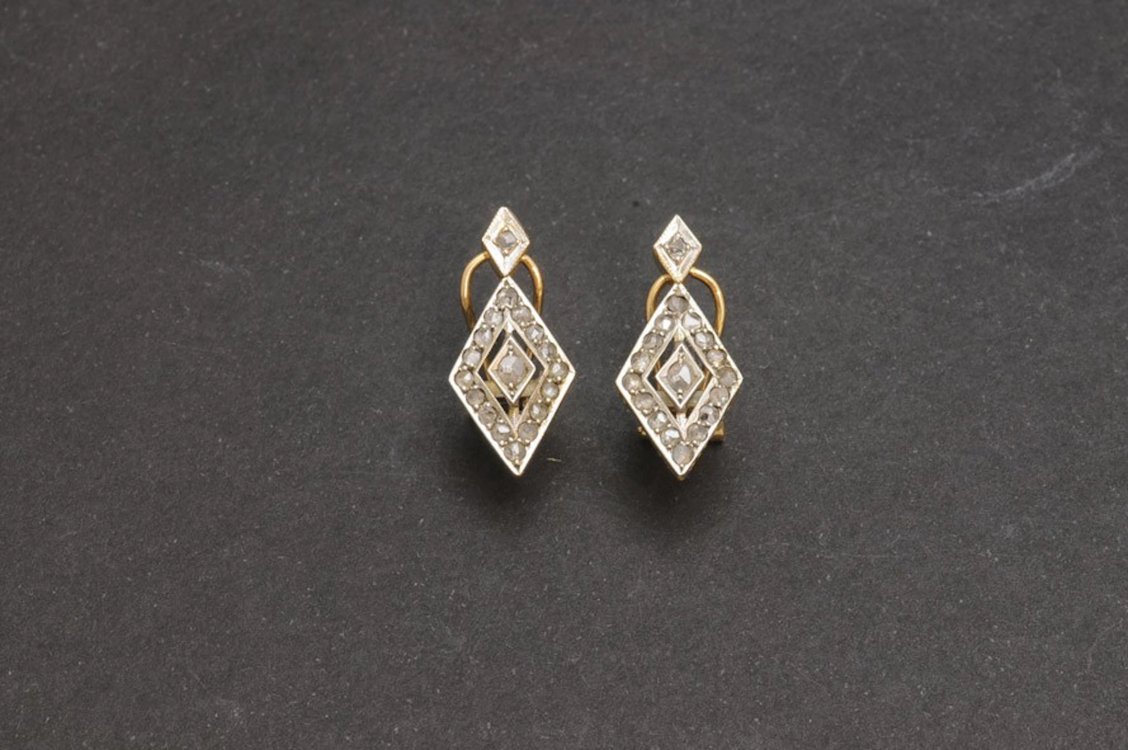 Pendientes antiguos de oro, platino y diamantes