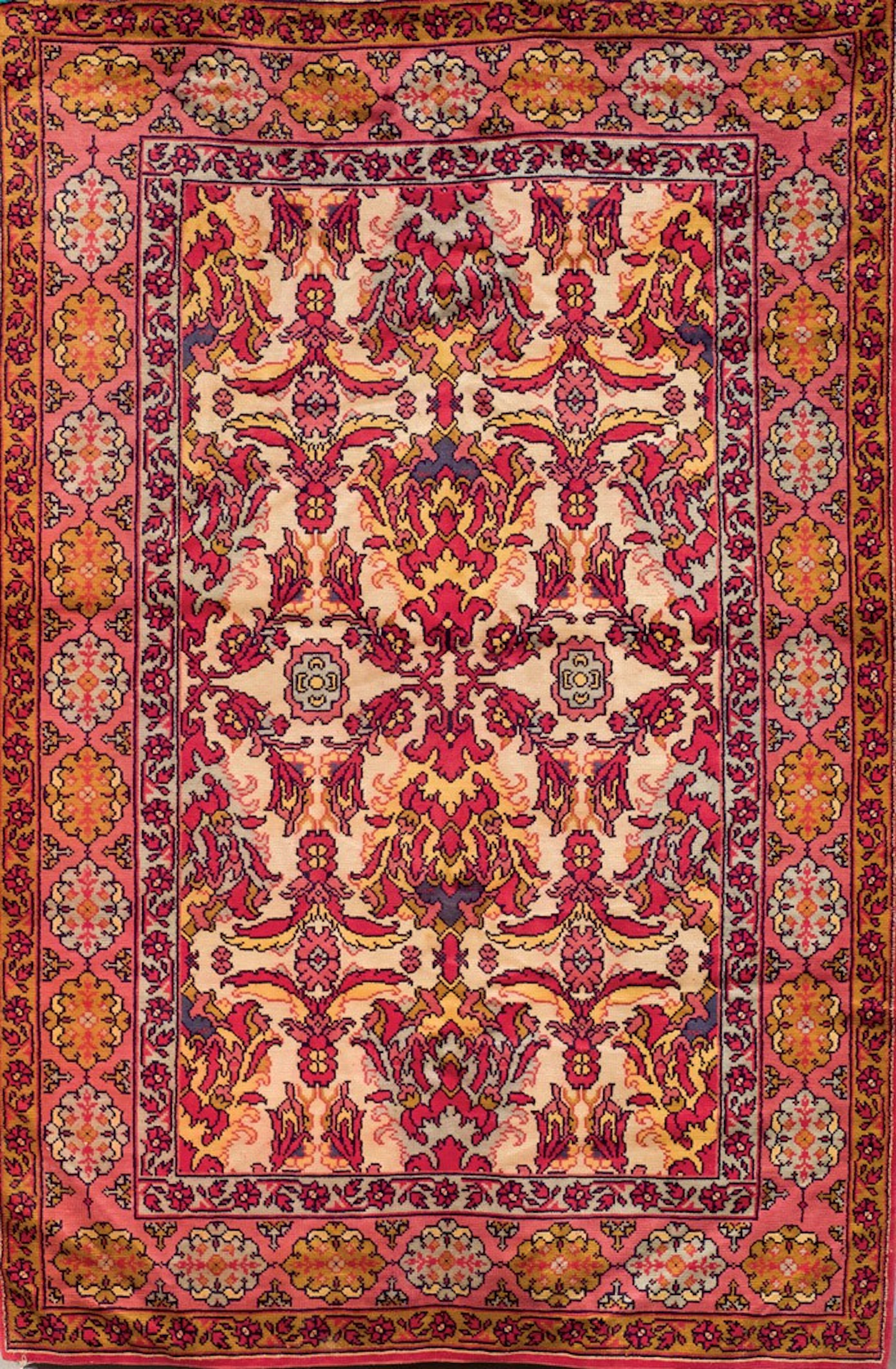 Alfombra oriental en lana. España S. XX