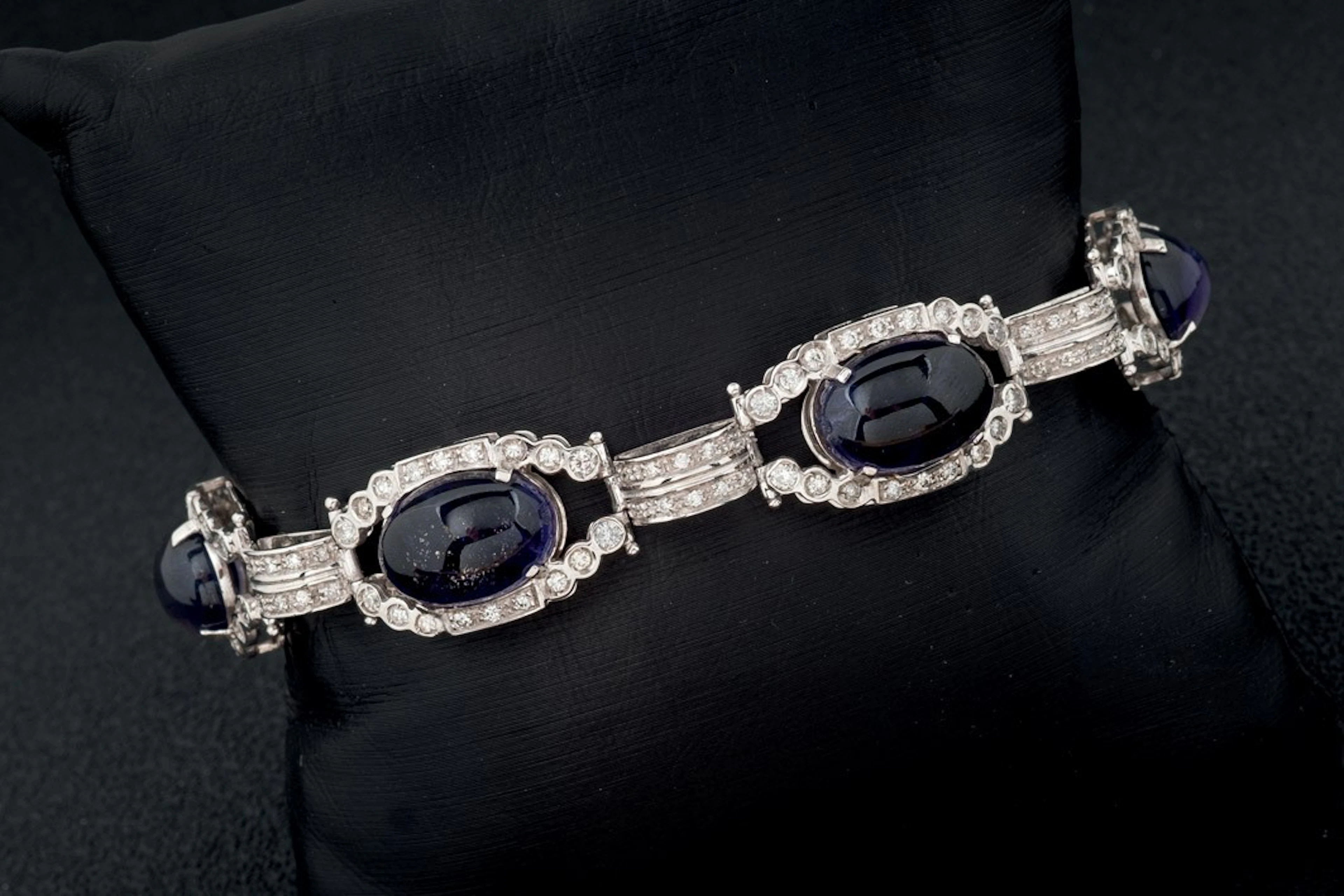 Pulsera de tanzanitas y diamantes