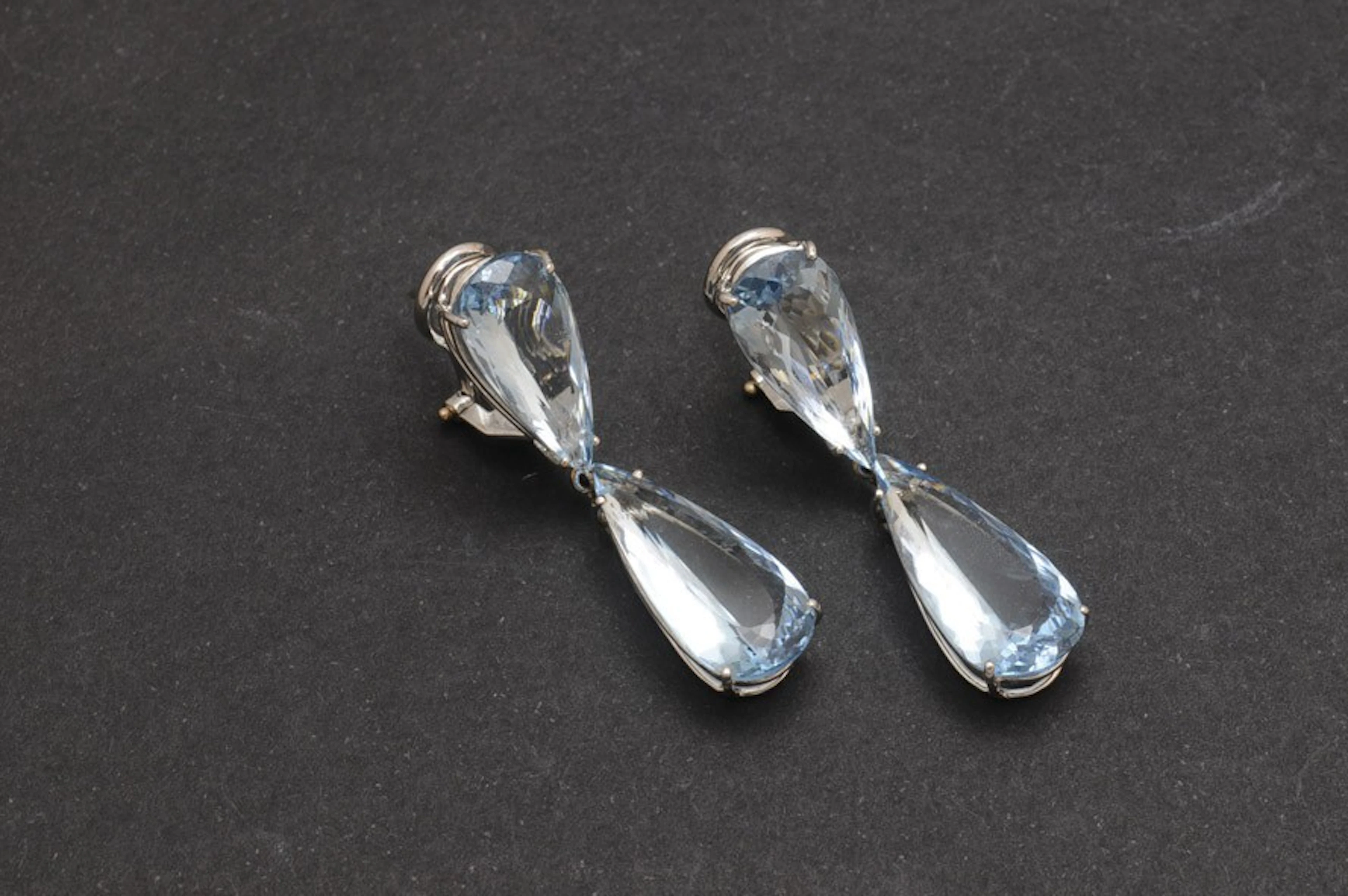 Pendientes de oro y aguamarinas
