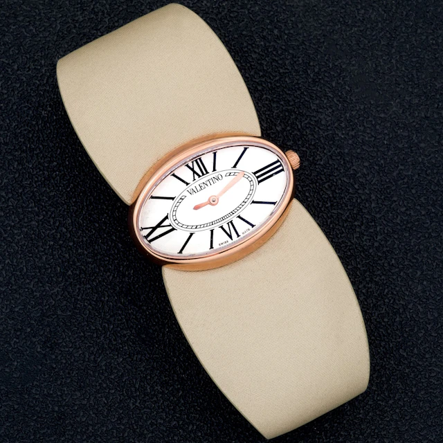 Reloj Valentino de acero