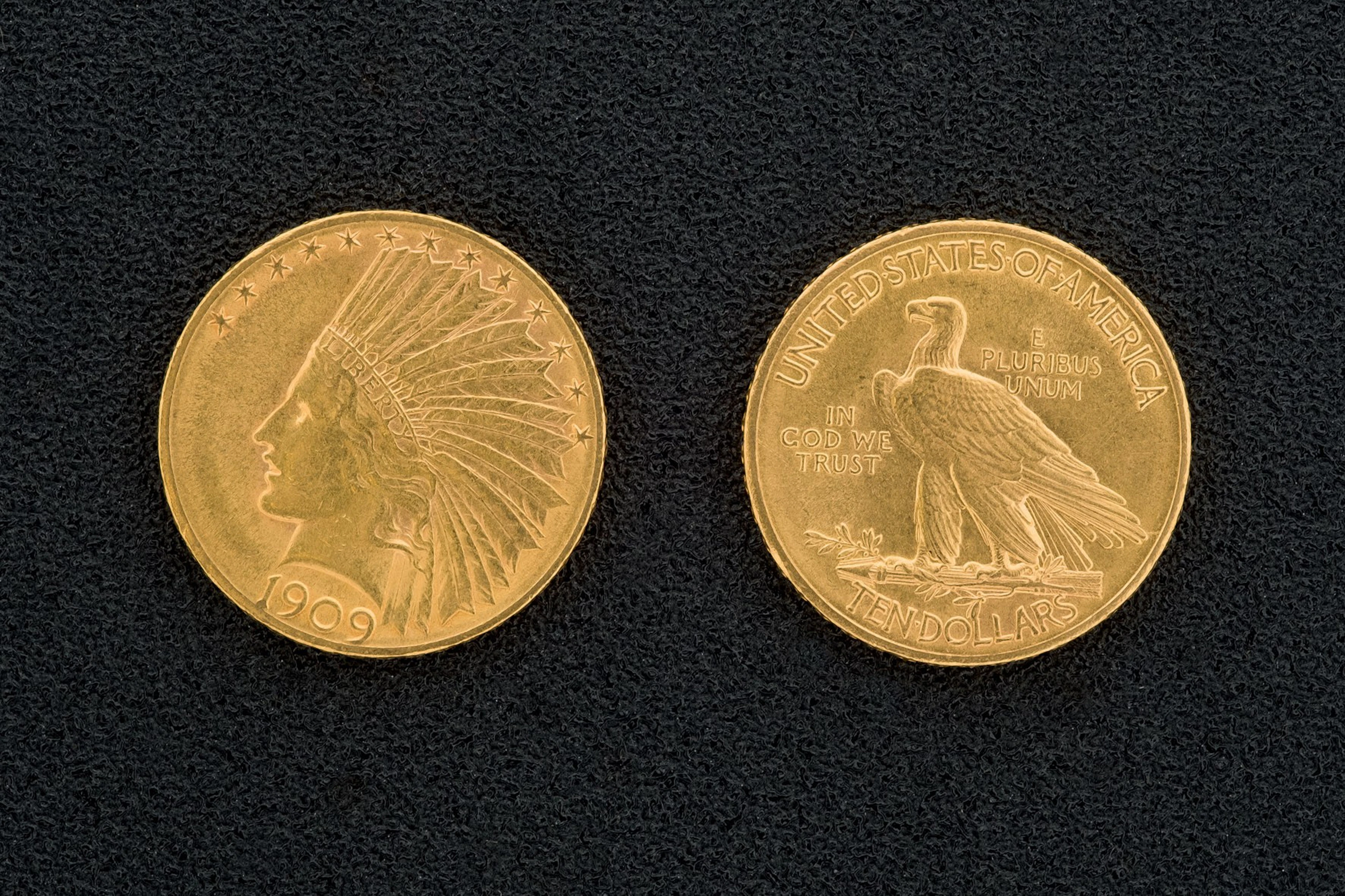 Dos monedas de diez dólares USA oro