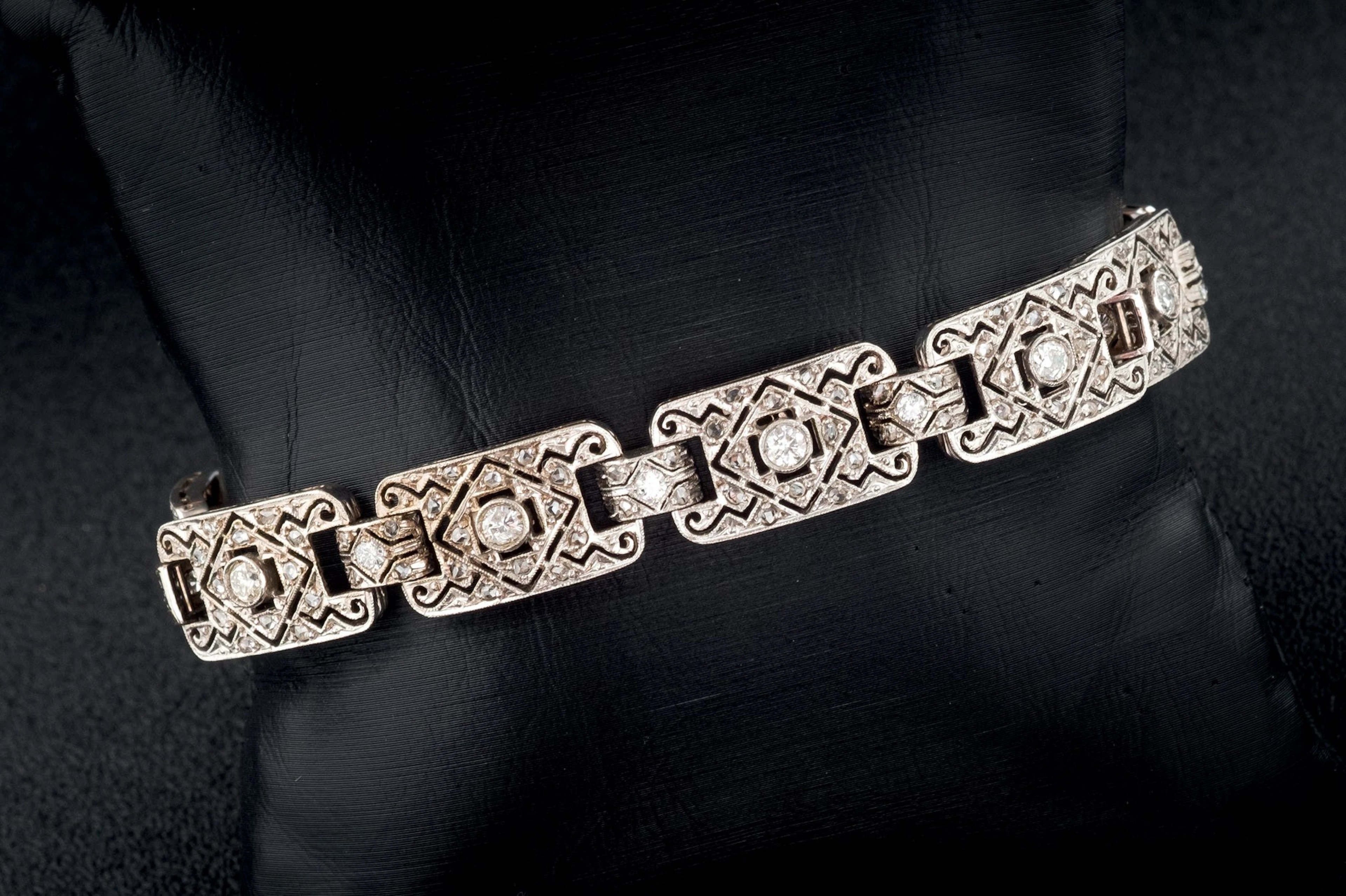 Pulsera de oro blanco con diamantes