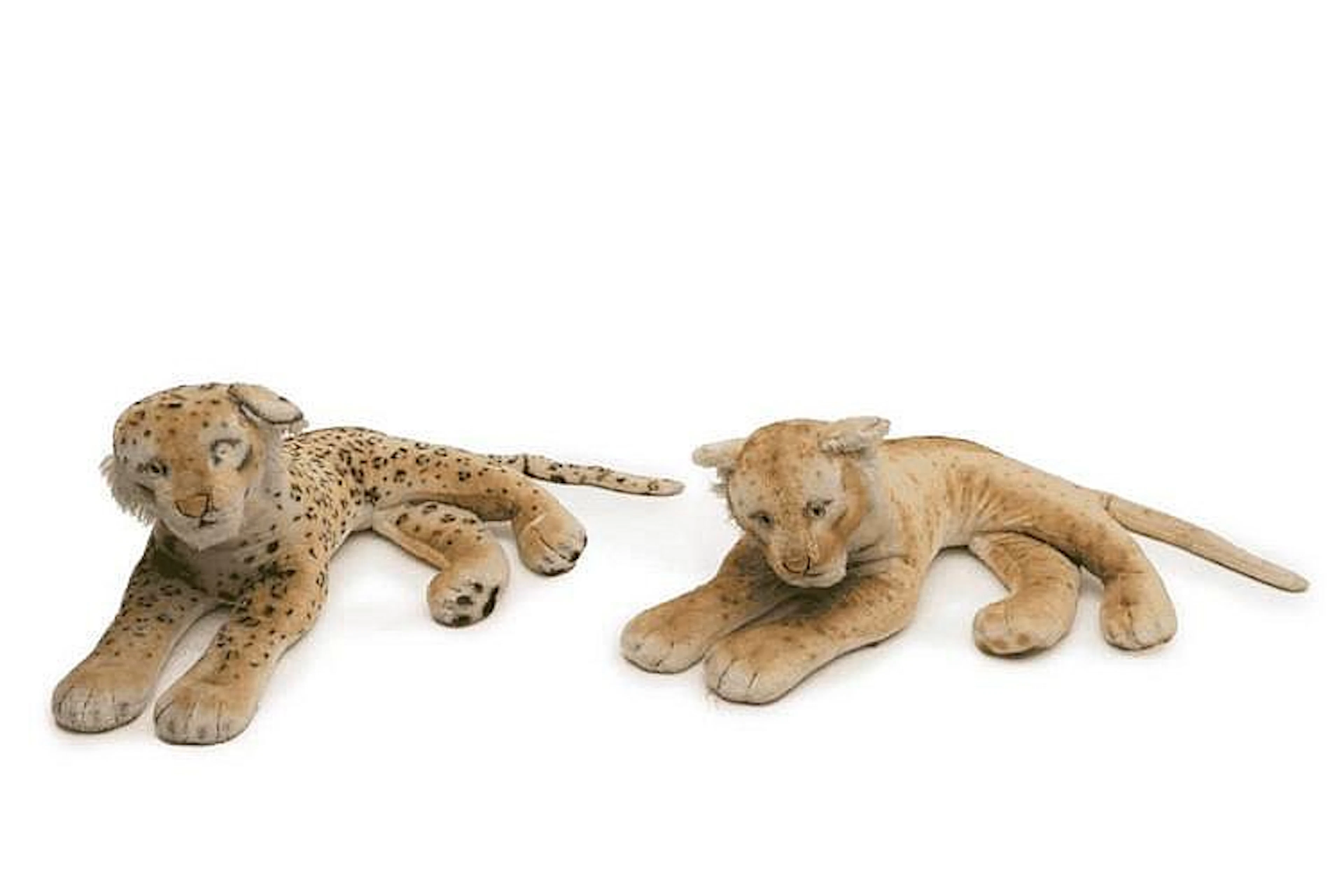 2 peluches Steiff 1 panthère et 1 lionne