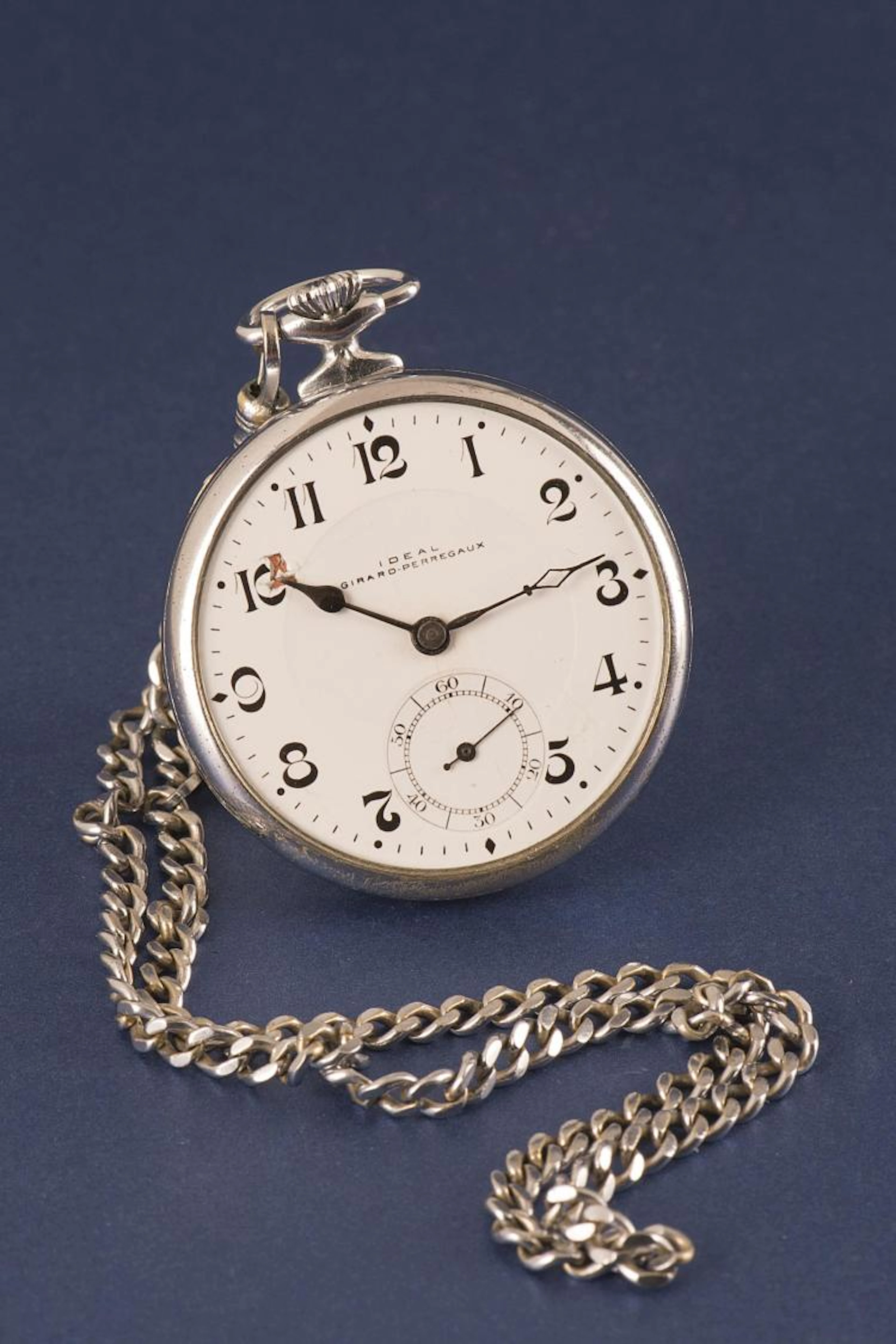 montre de poche automatique Girard-Perregaux en métal
