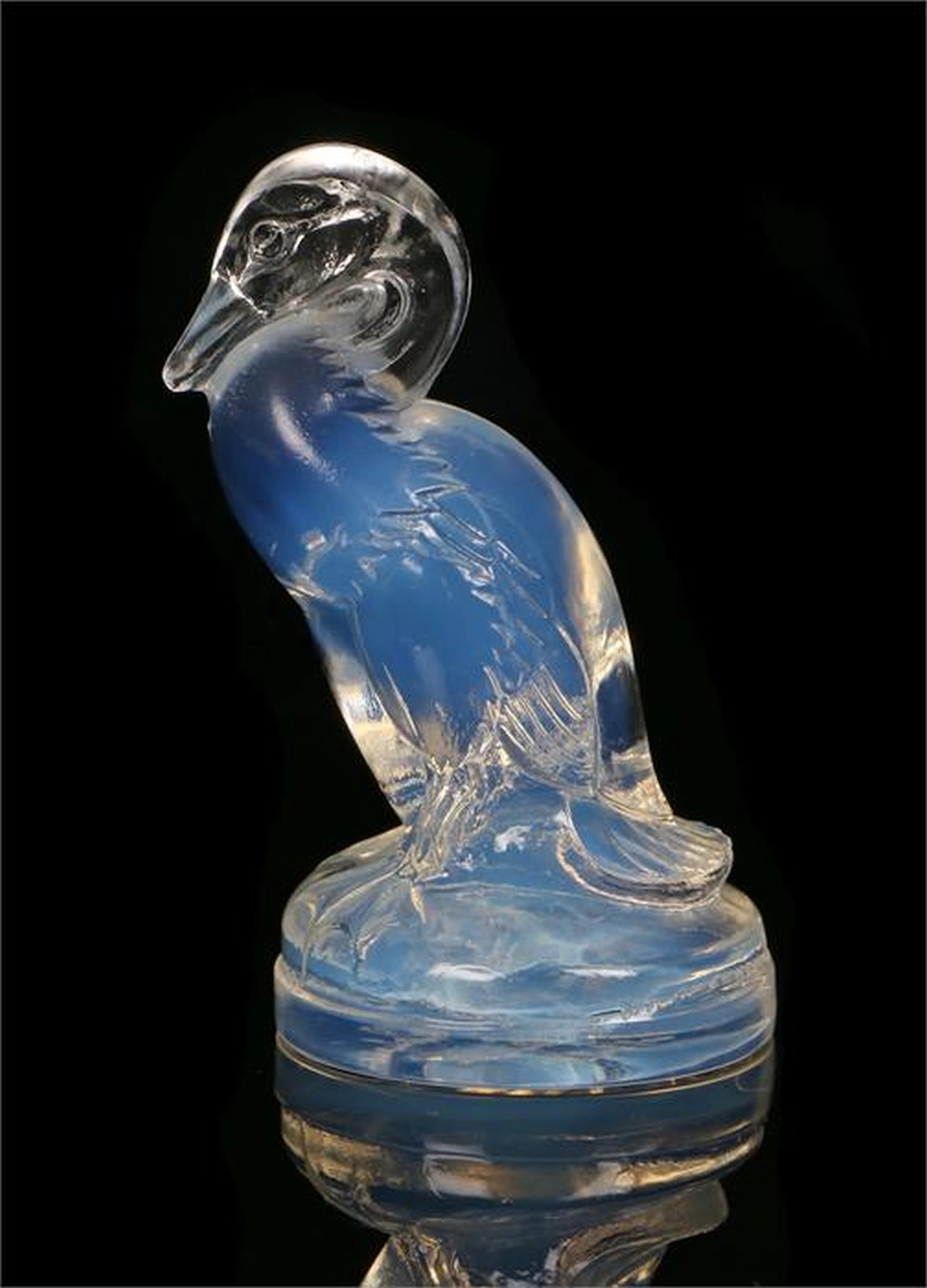 Part of a 1925 'Canard' no.283 Lalique opalescent