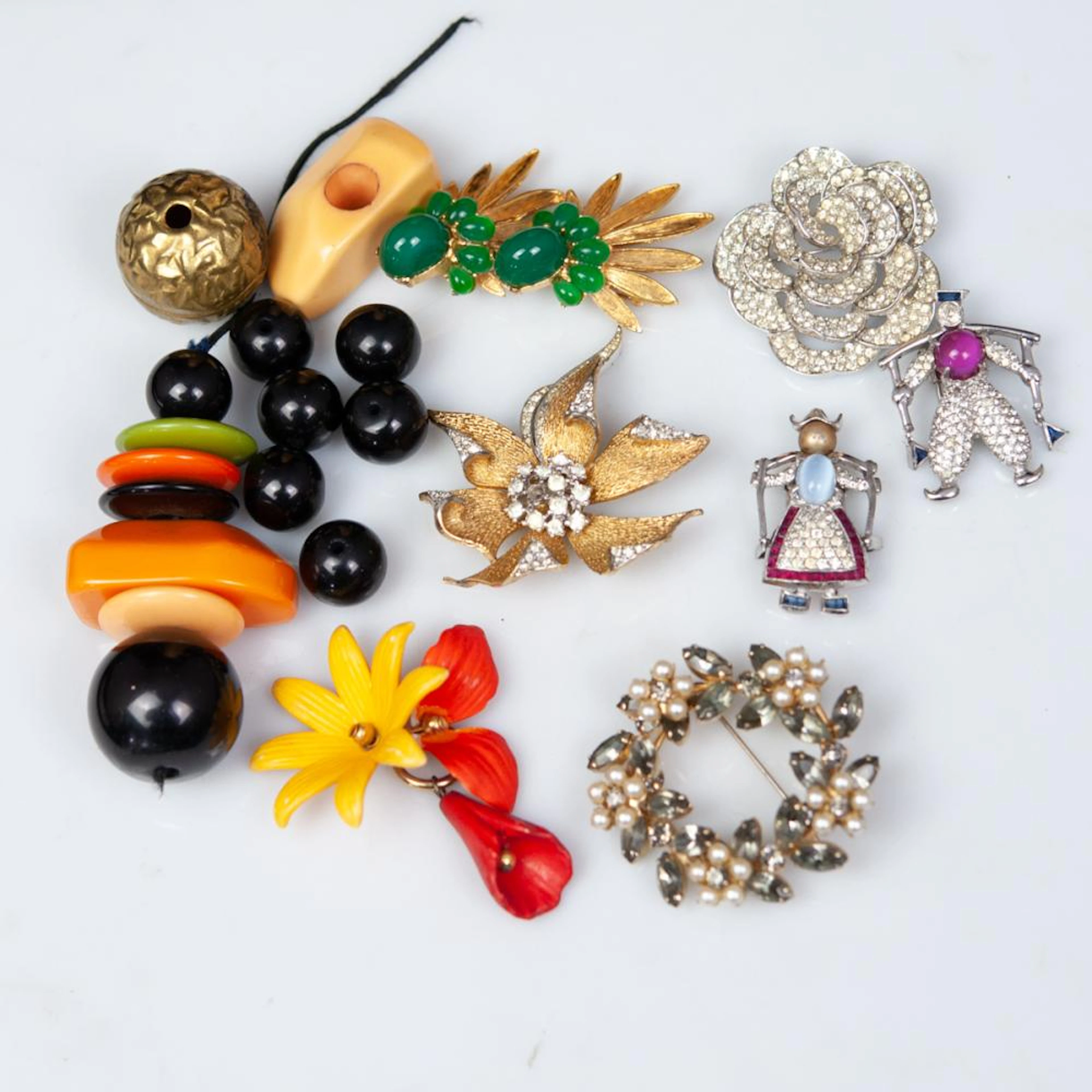 Costume Jewlery Lot