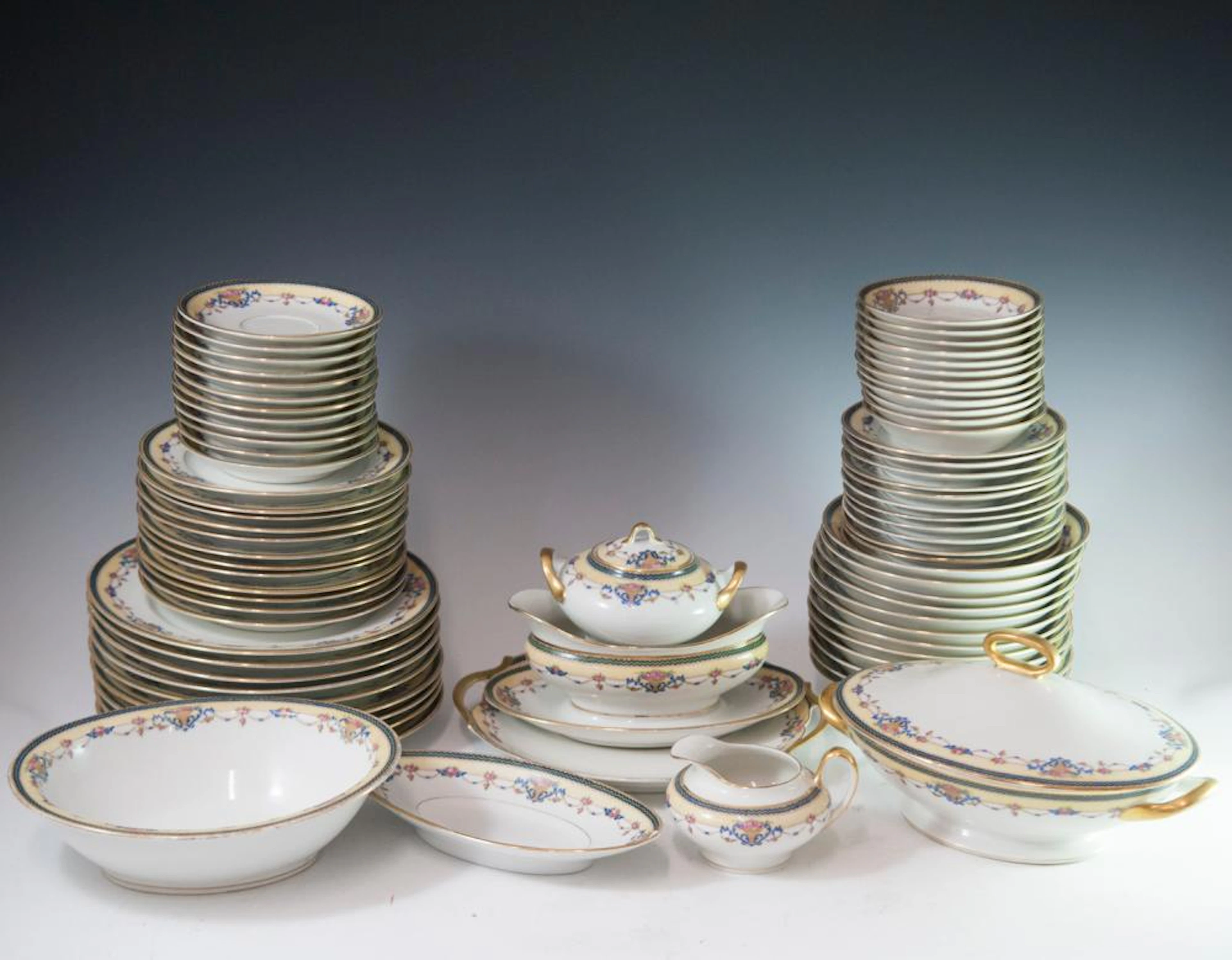 Union Ceramique Limoges "Orleans" Set