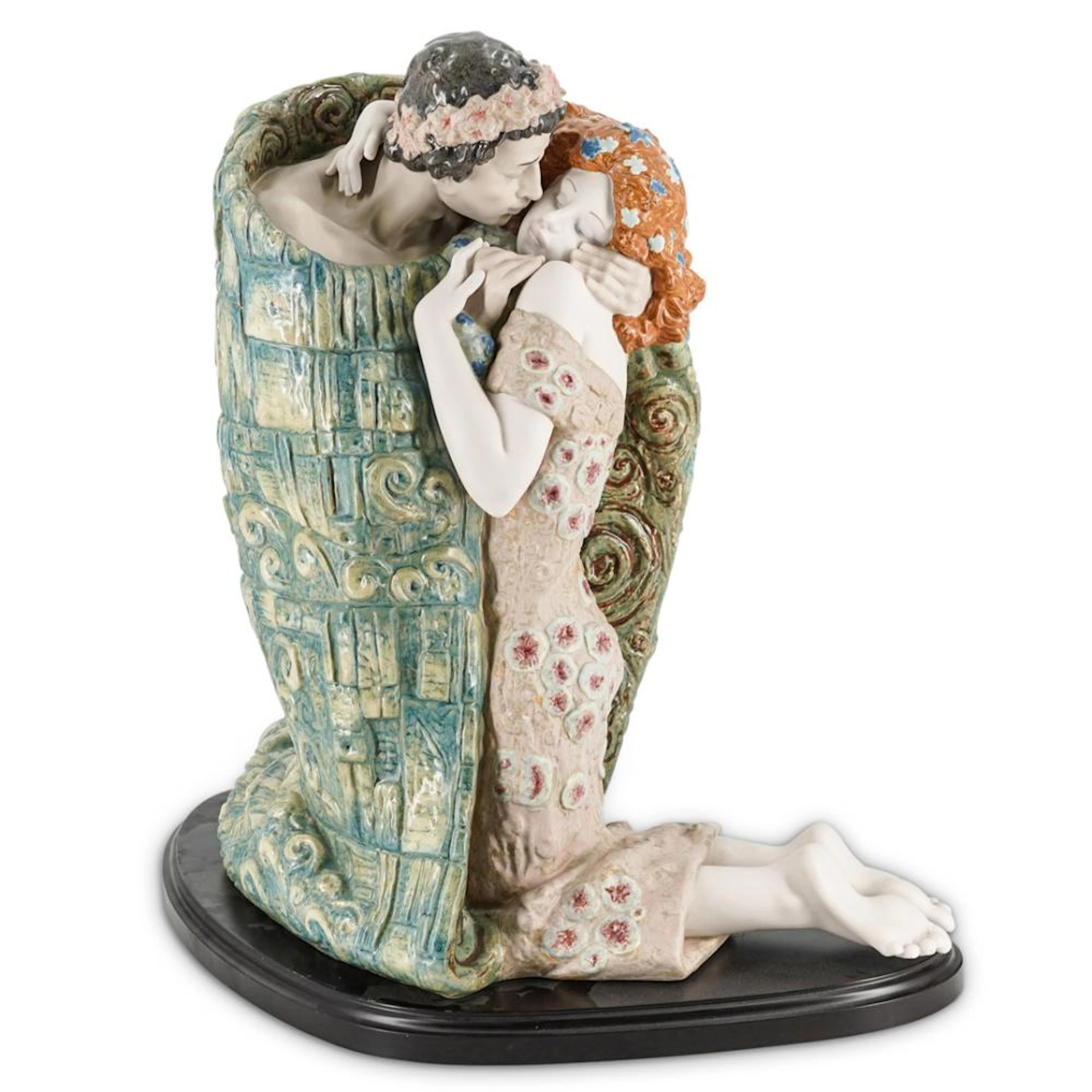 Large Limited Edition Lladro "The Kiss" Porcelain Figure