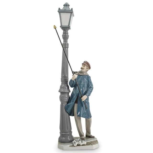 Lladro Porcelain "Lamplighter" Figurine