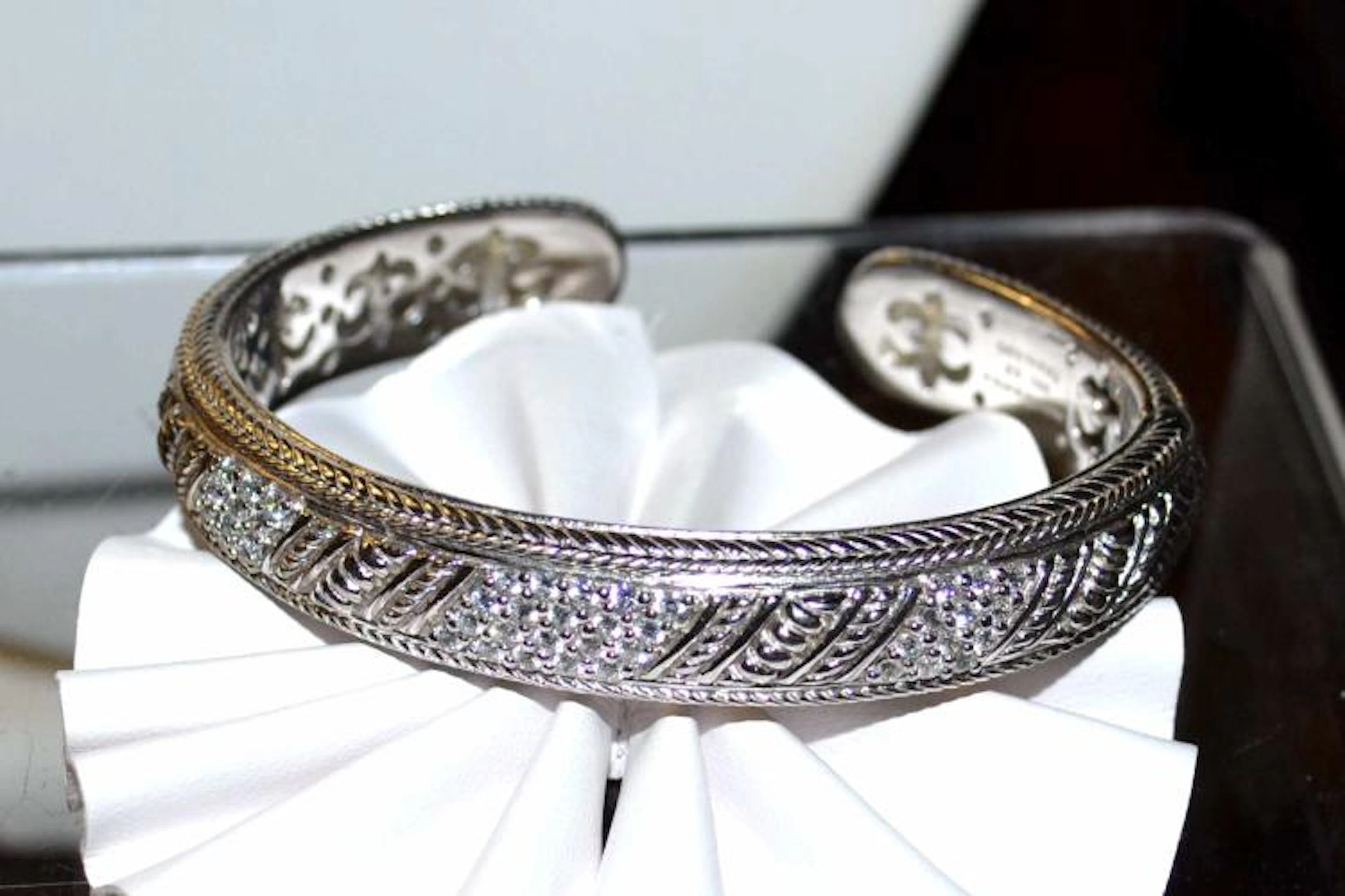 Sterling Bangle By Judith Ripka