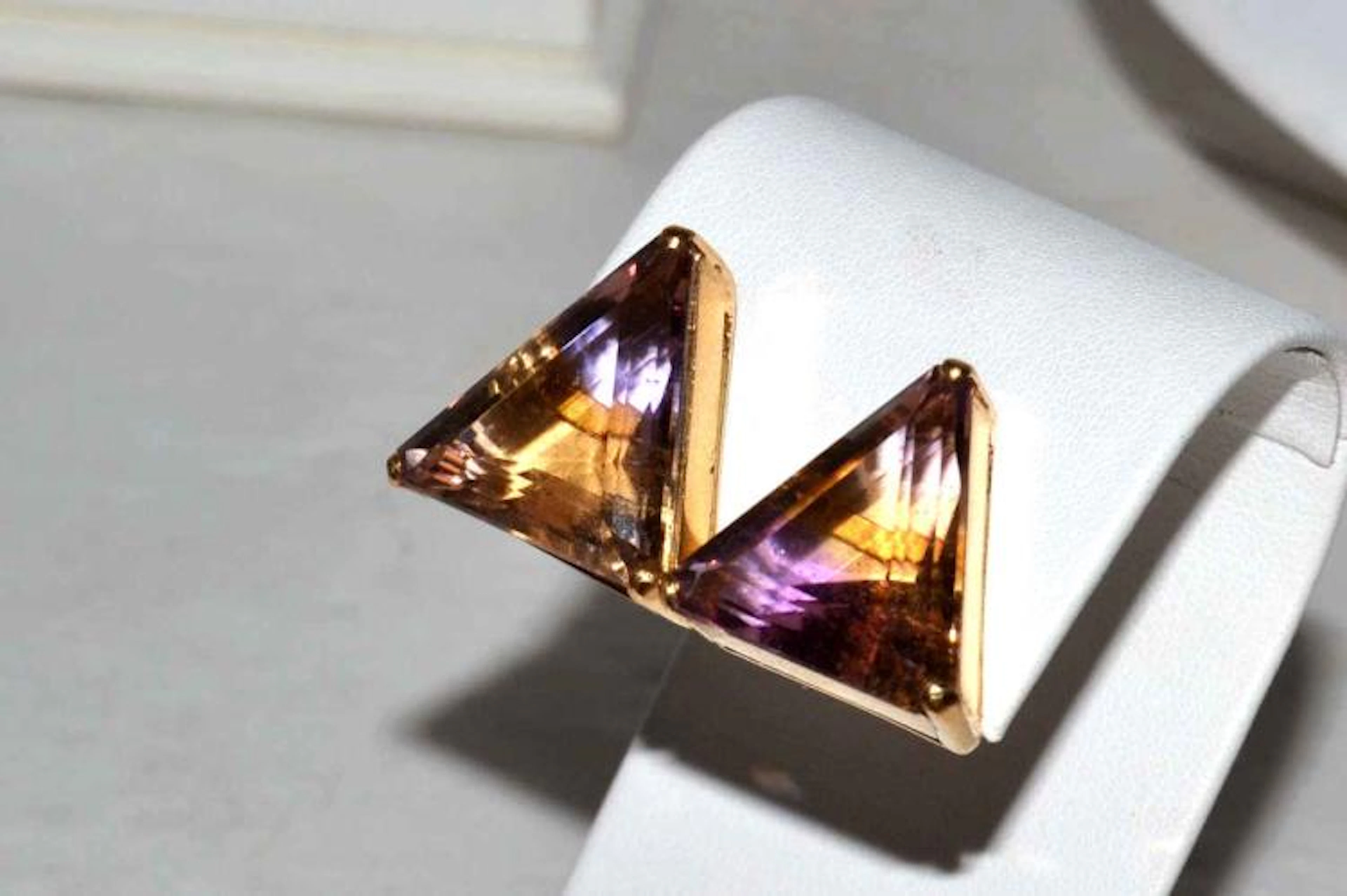 14kyg Triangle Shaped Ametrine Earrings