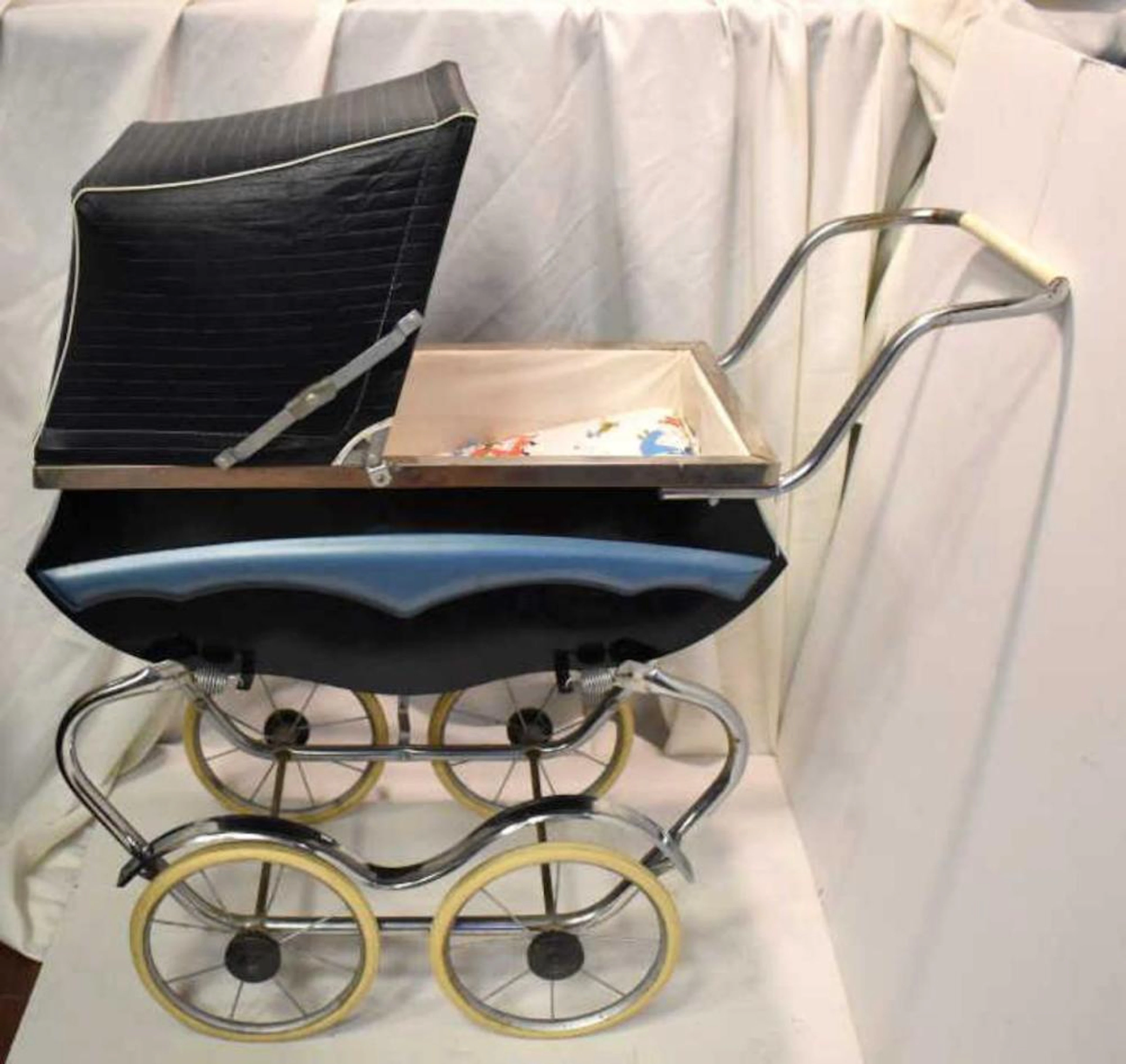 Vintage Bilt-Rite Baby Carriage