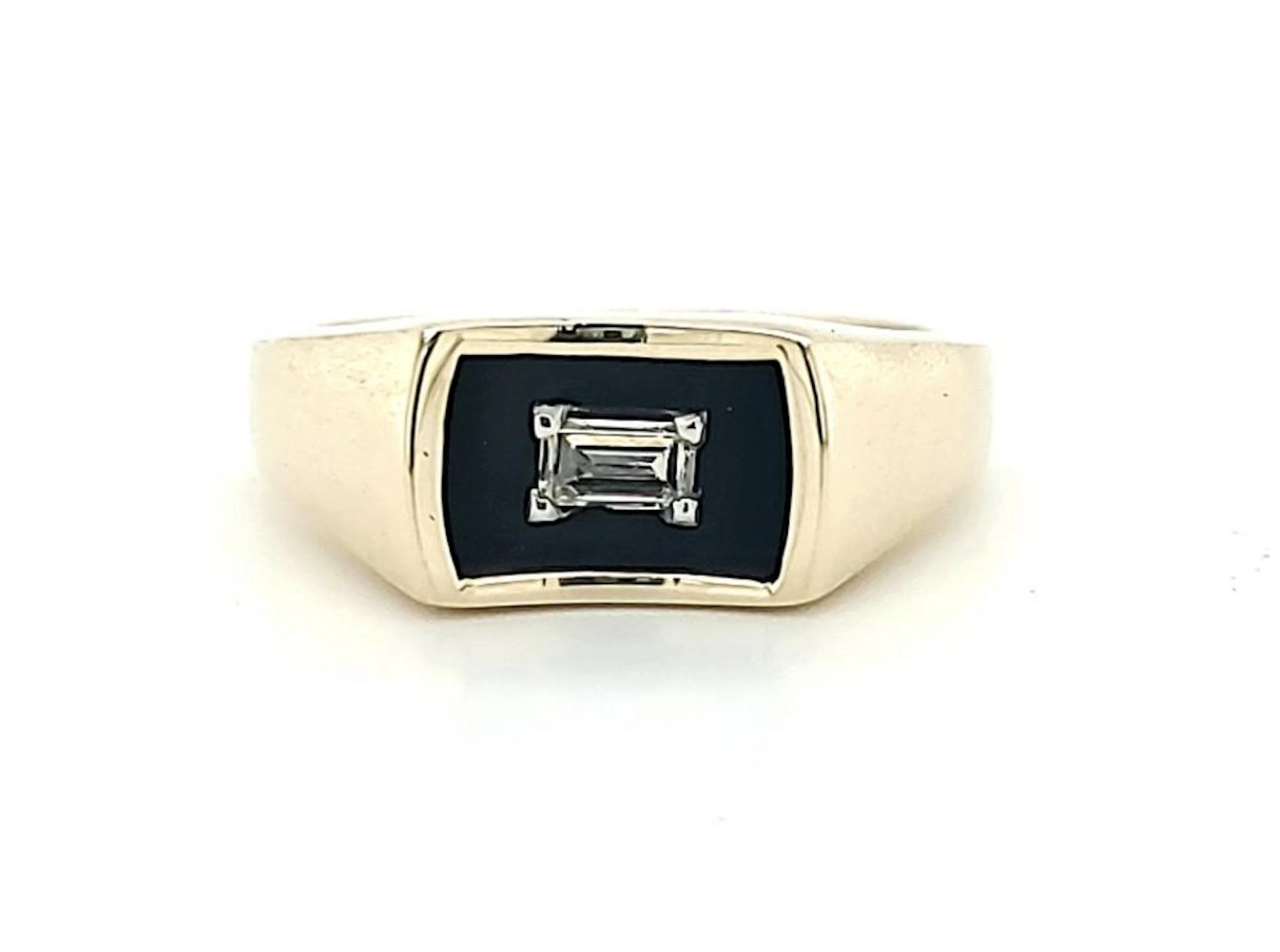 Men's 14kt yellow gold diamond ring