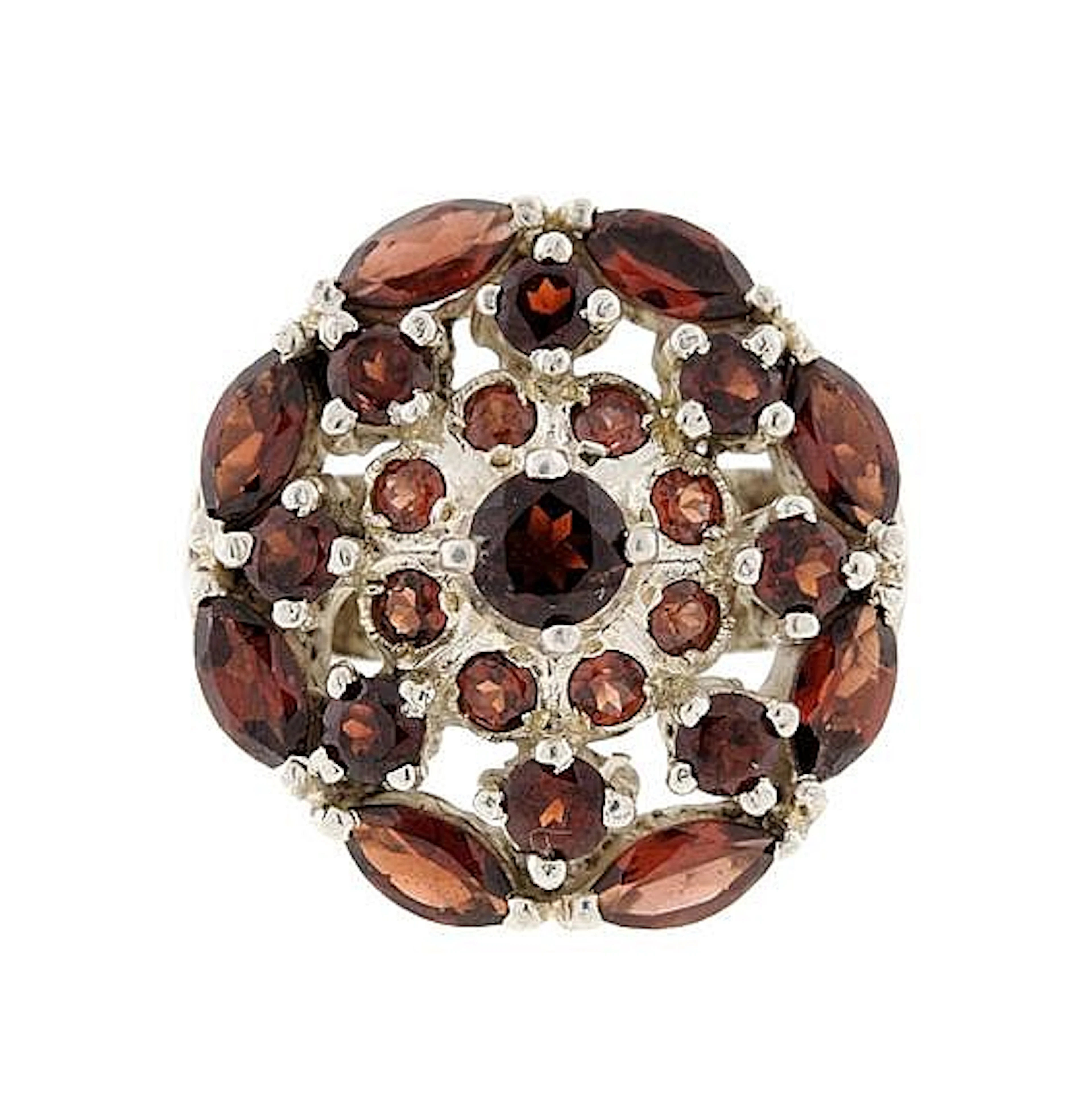 AN ARTISAN GARNET AND STERLING SILVER COCKTAIL RING