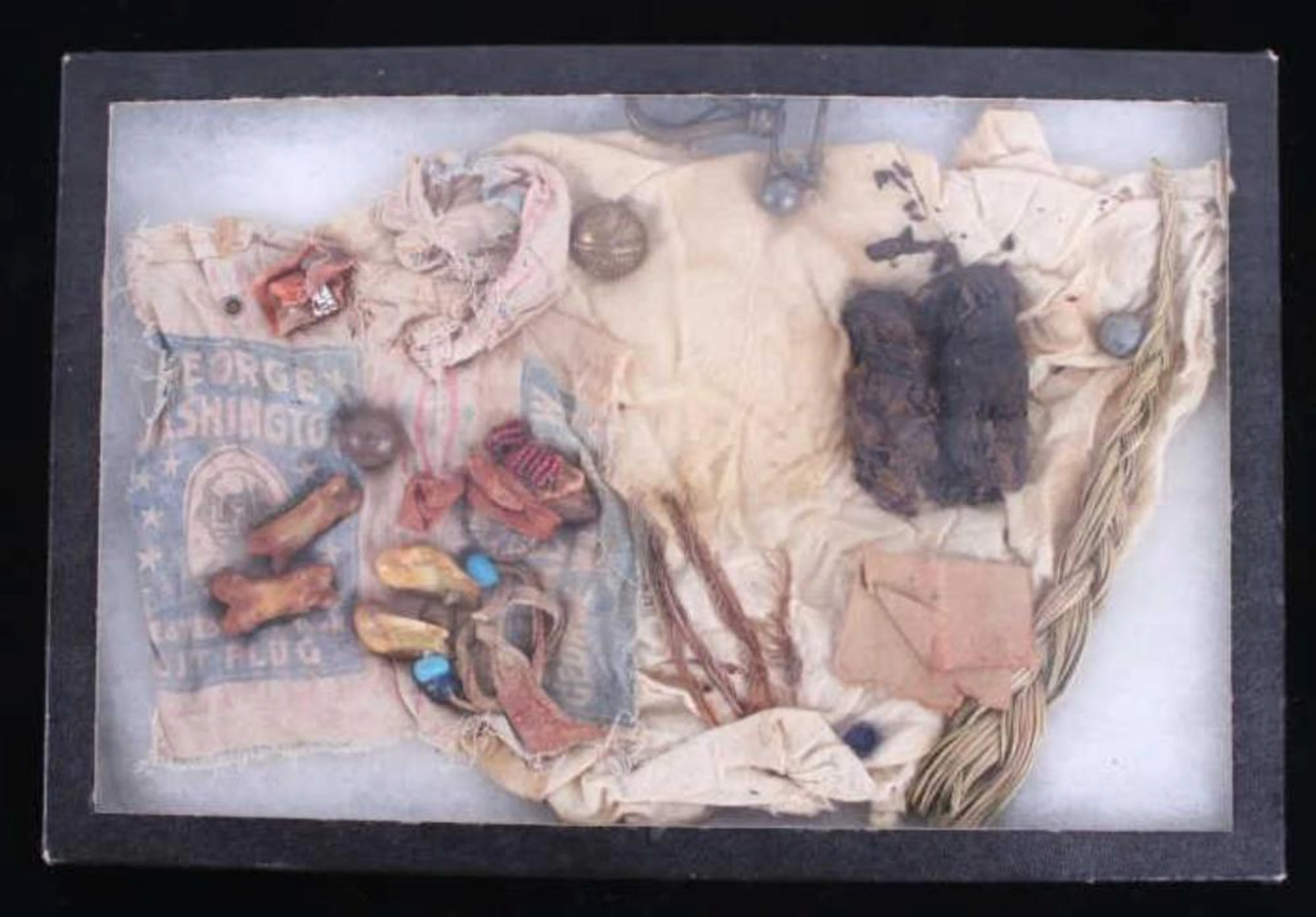 19th C. Blackfoot Medicine Bundle Contents