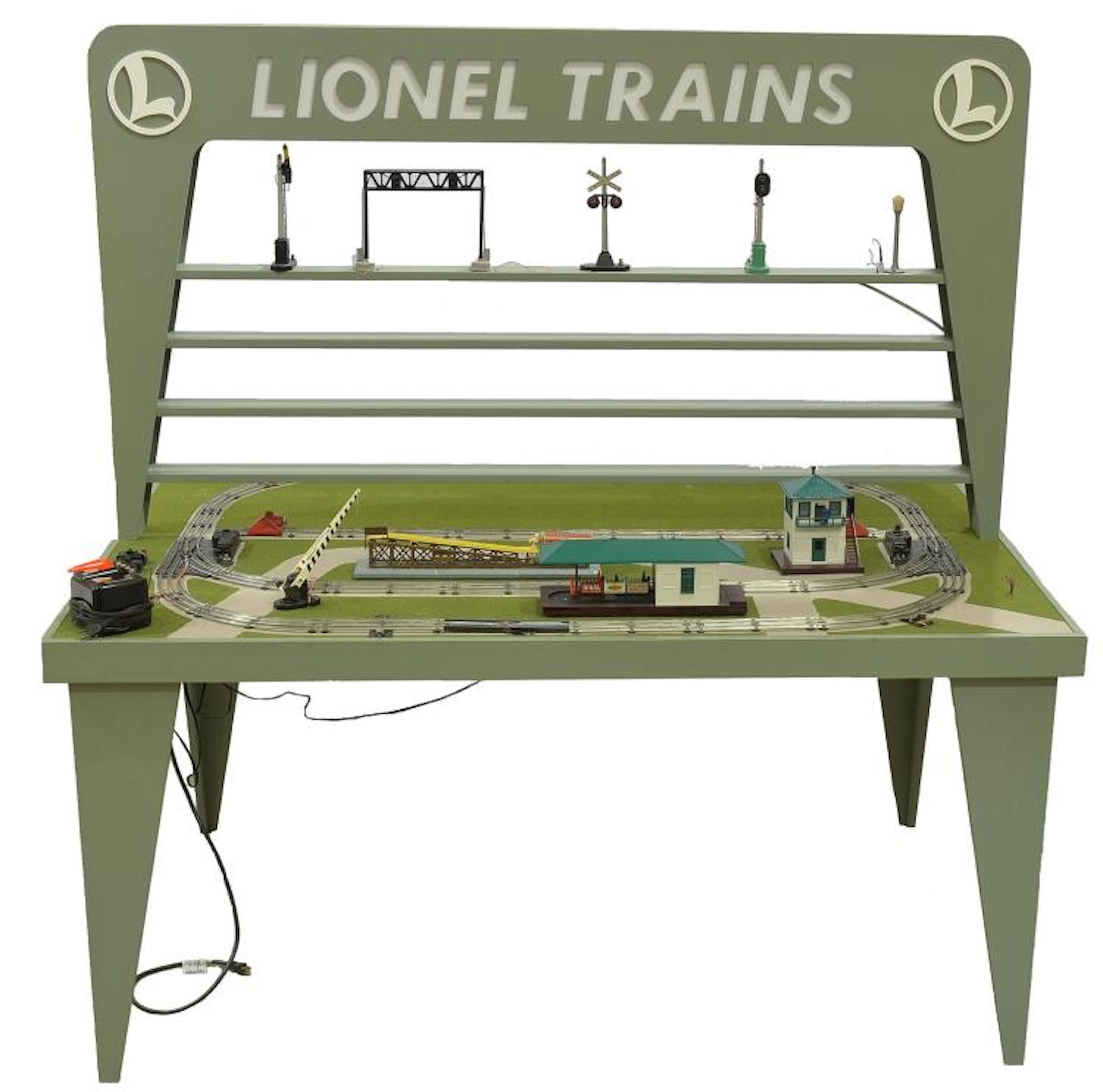 Reproduction of Lionel Postwar D-133 Dealer Display w/154 252 260 356 362 445