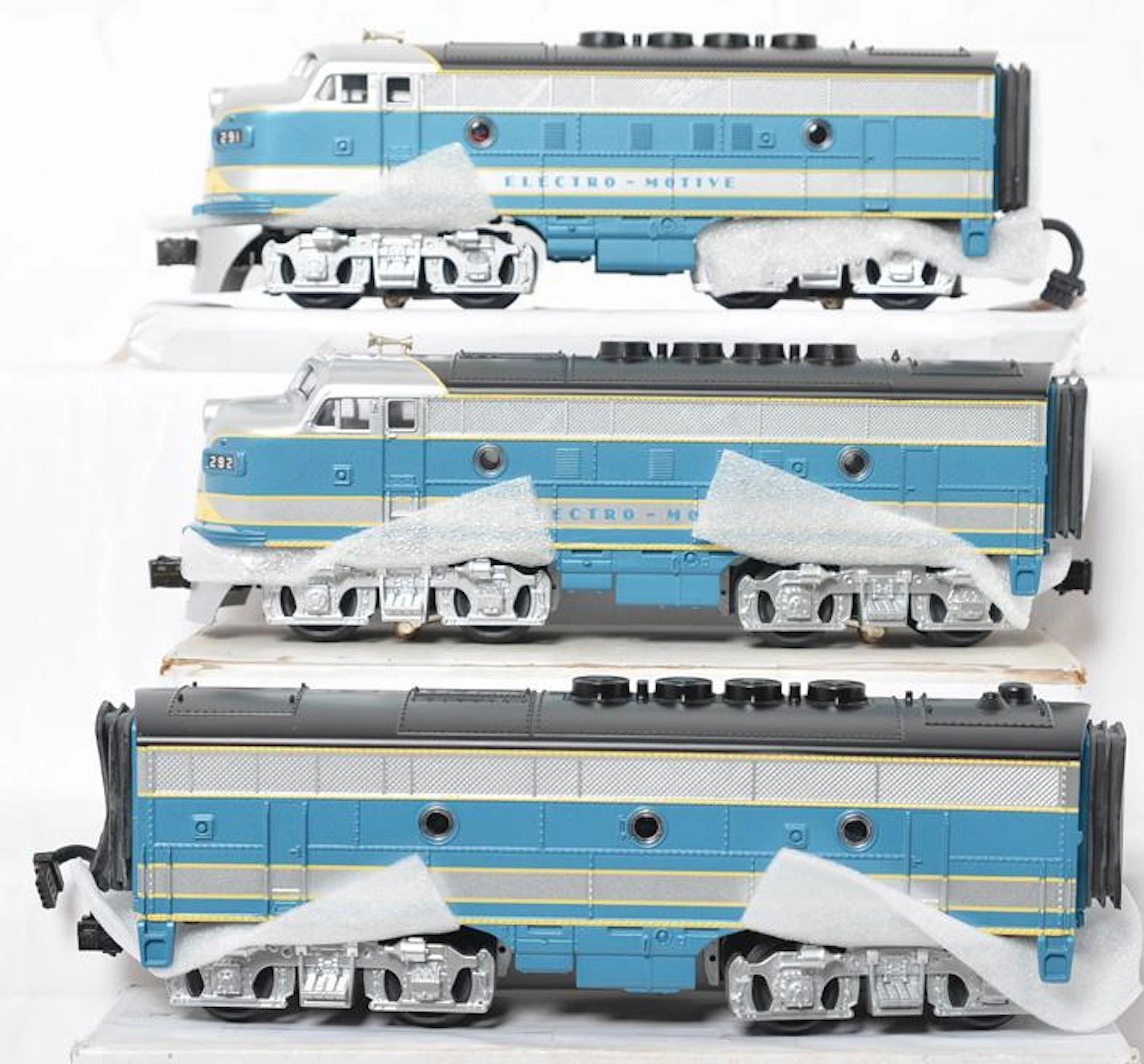 RailKing EMD Demonstrator F-3 ABBA Diesel Set, 30-2142-1, 2141-3