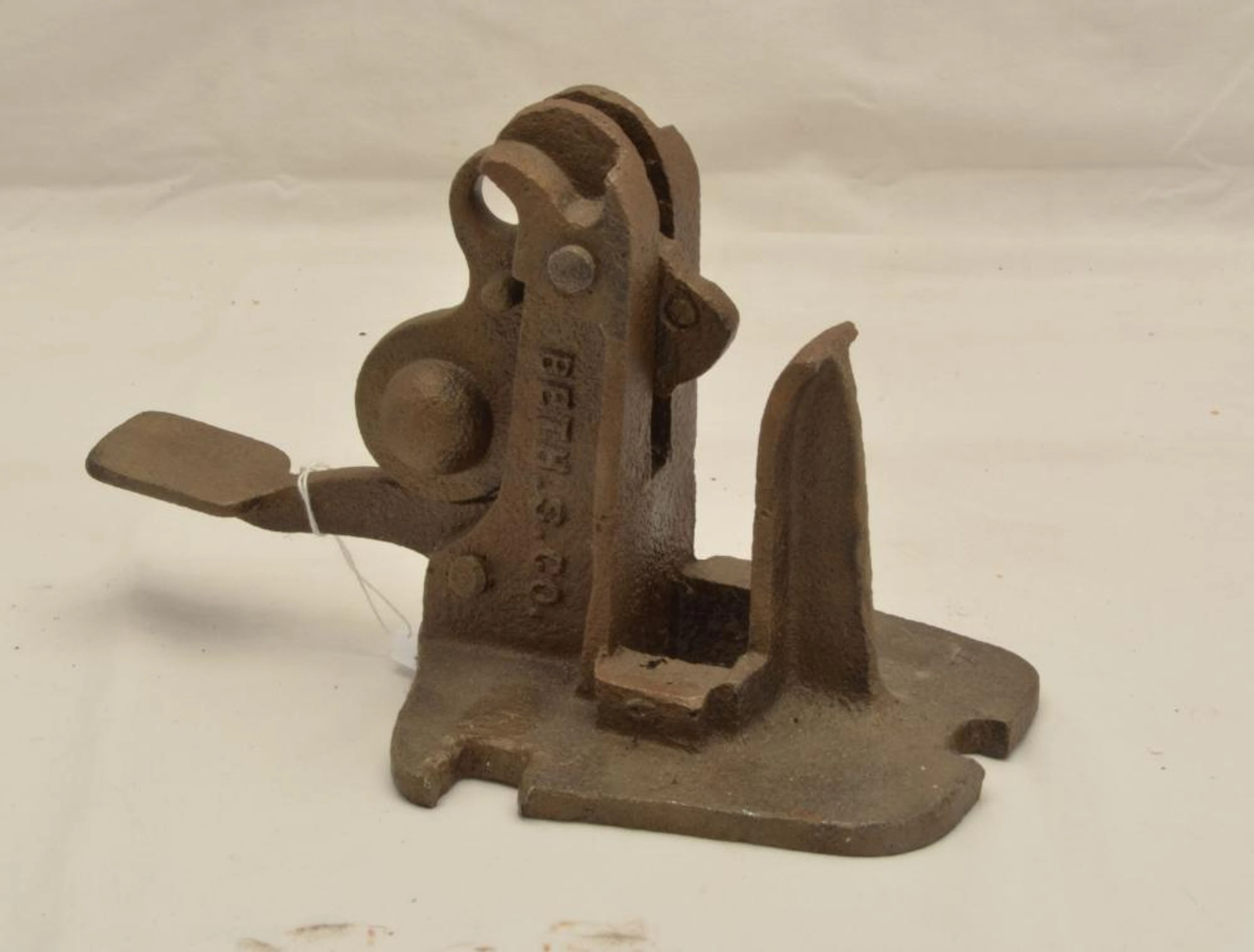 Vintage Bethlehem design 465 Switch Latch marked BETH. S. CO.