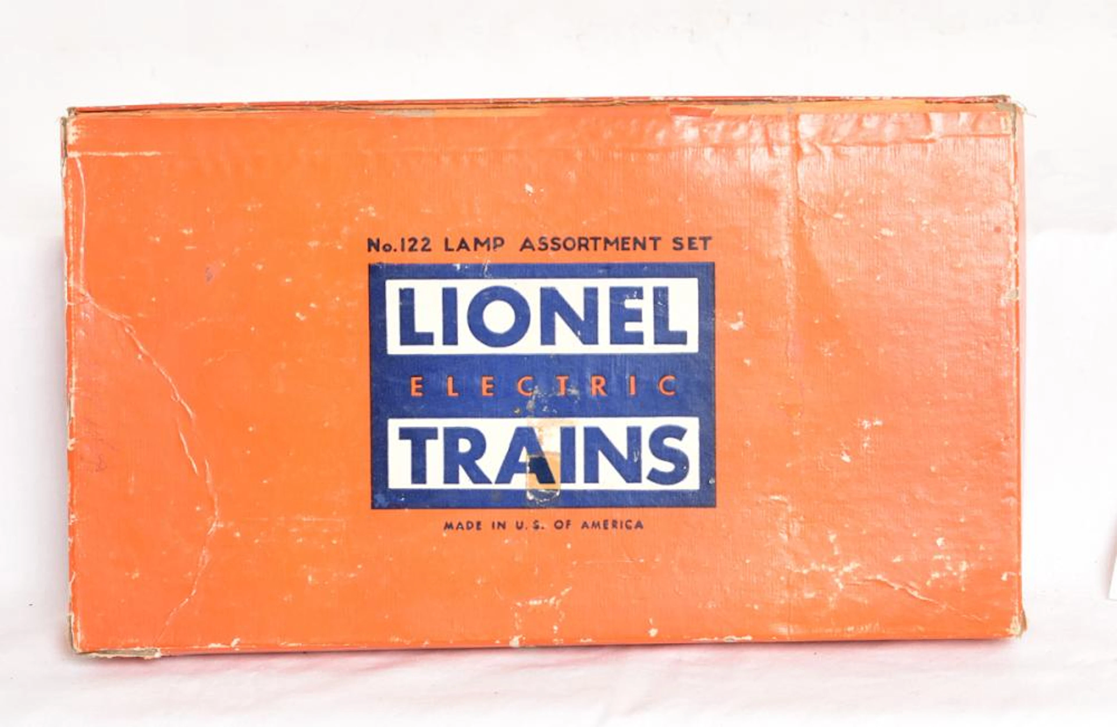Lionel Postwar 122 lamp assortment set with 66 bulbs all in individual OBs and outer dealer display box