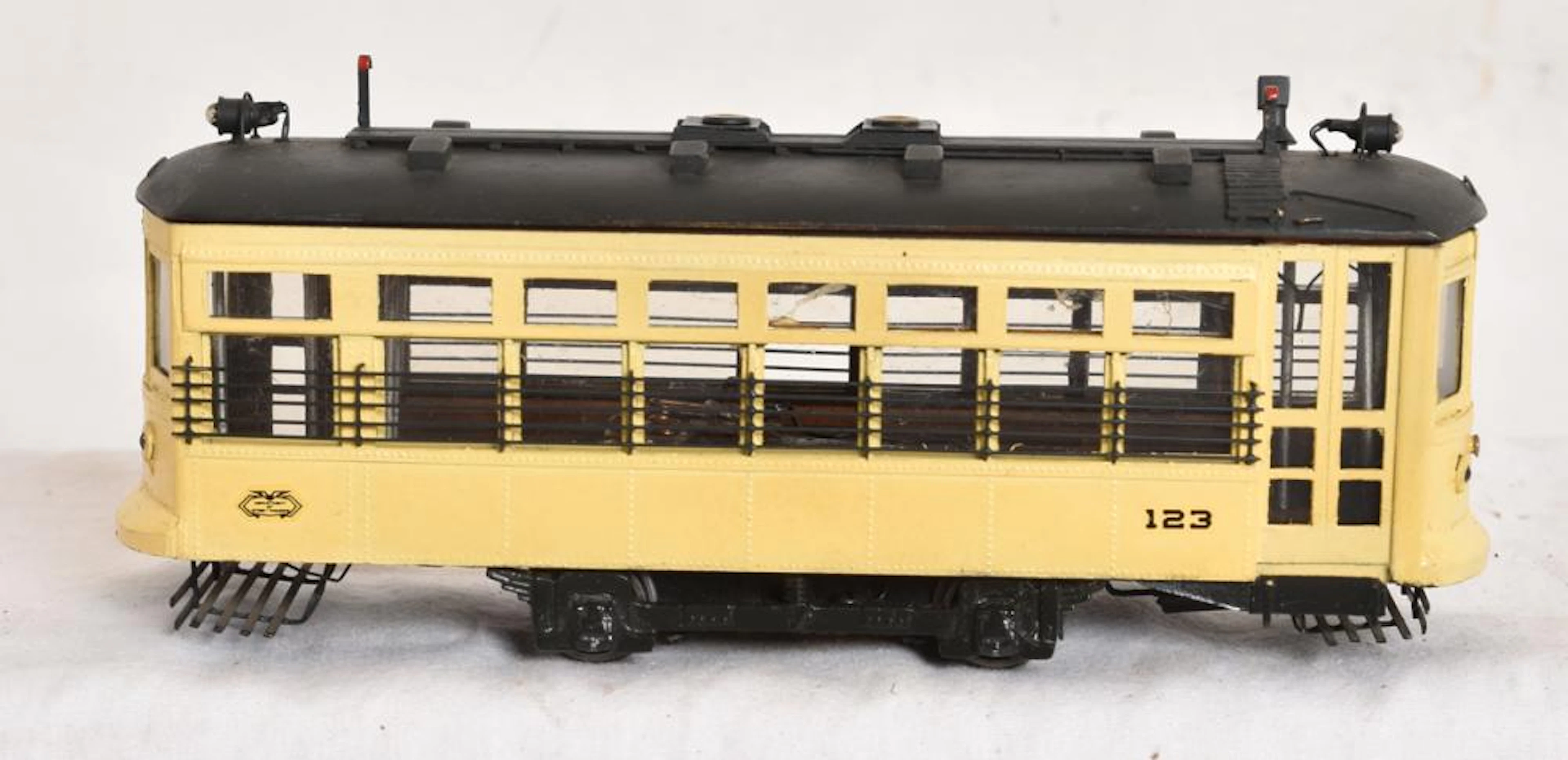 Detroit Car O scale two rail single truck Birney trolley built by Bazil Motologin