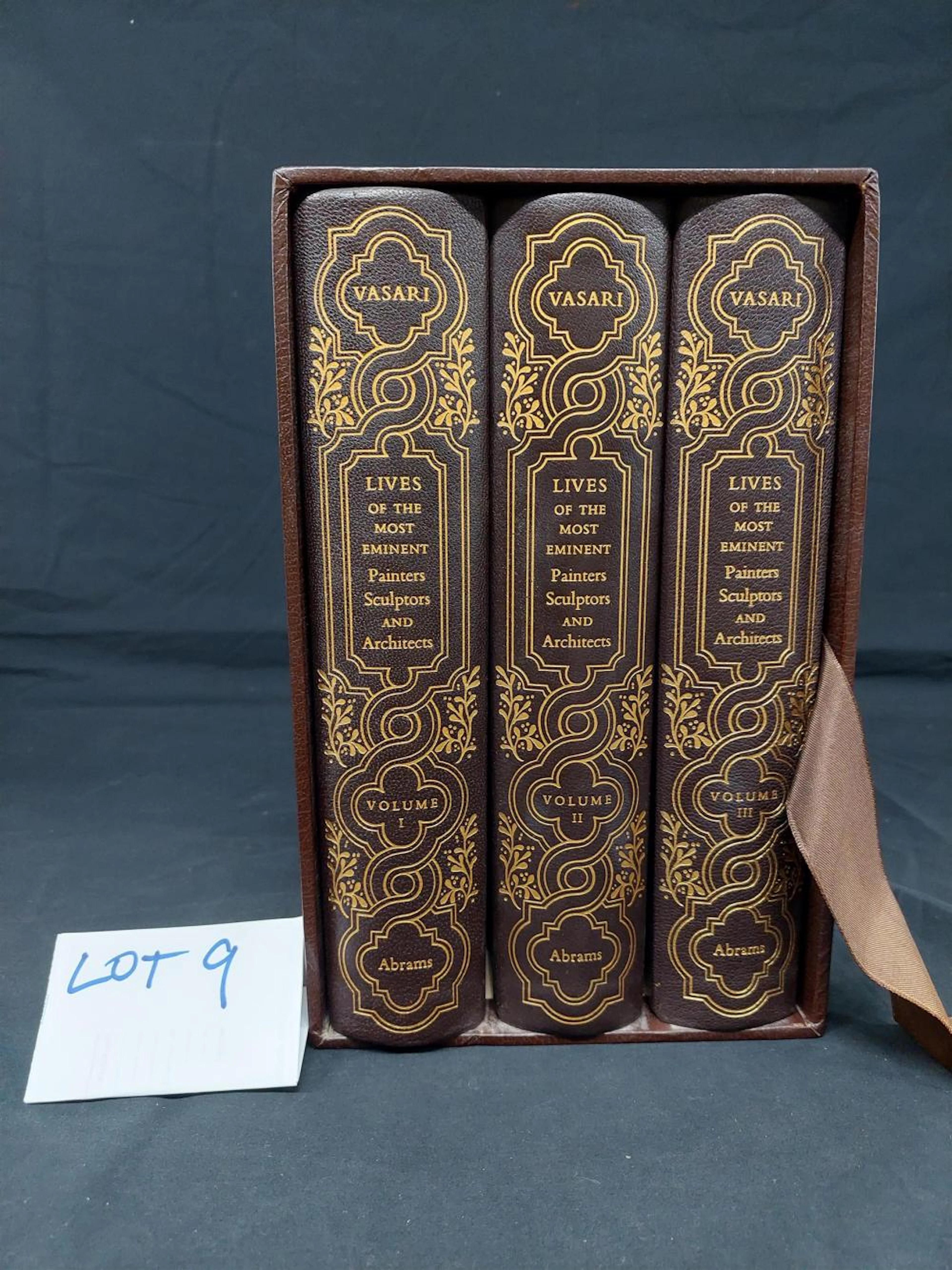FINE BINDING: PAINTERS, SCULPTORS & ARCHITECTS
