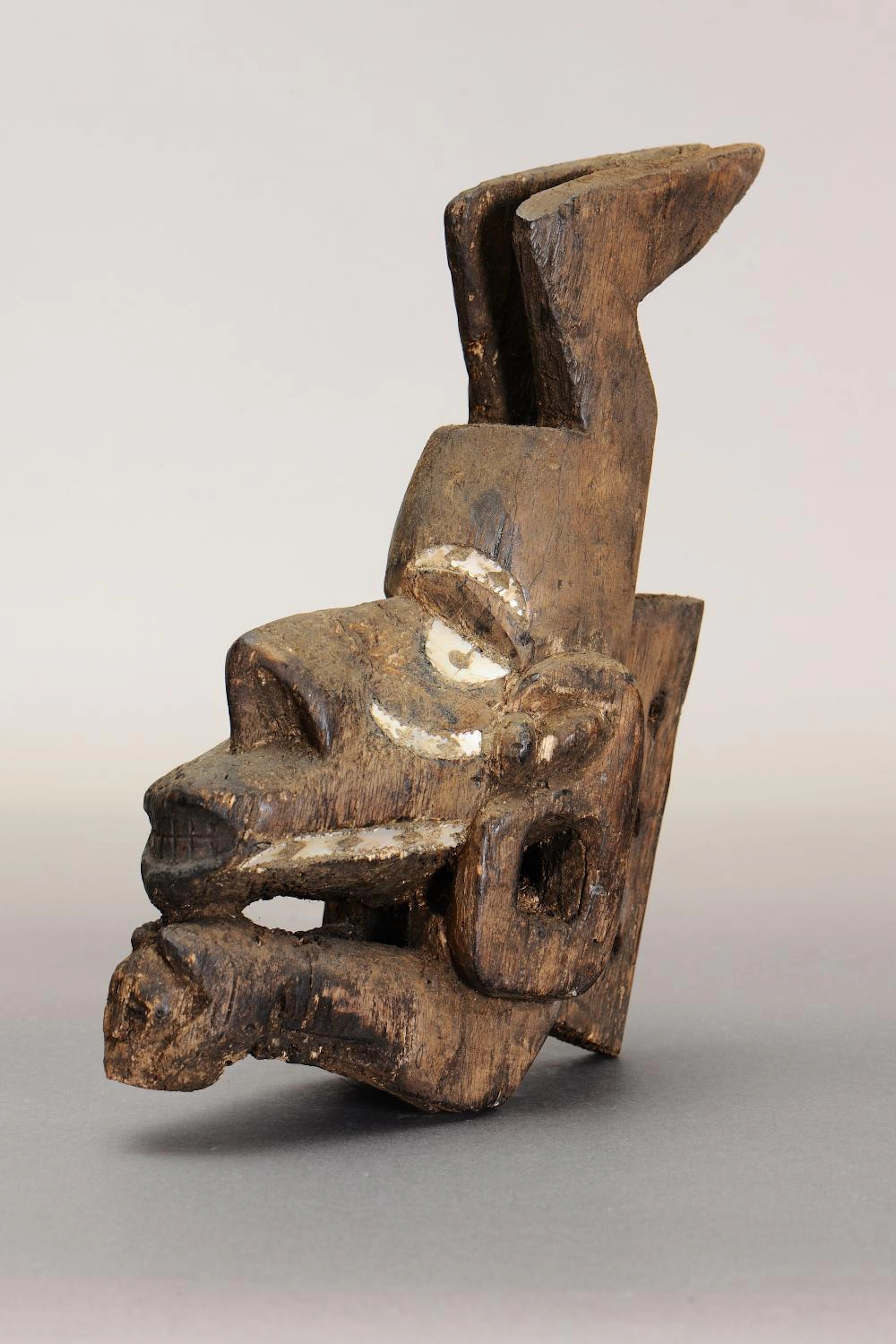 NGUZU NGUZU CANOE PROW ORNAMENT, SOLOMON ISLANDS.
