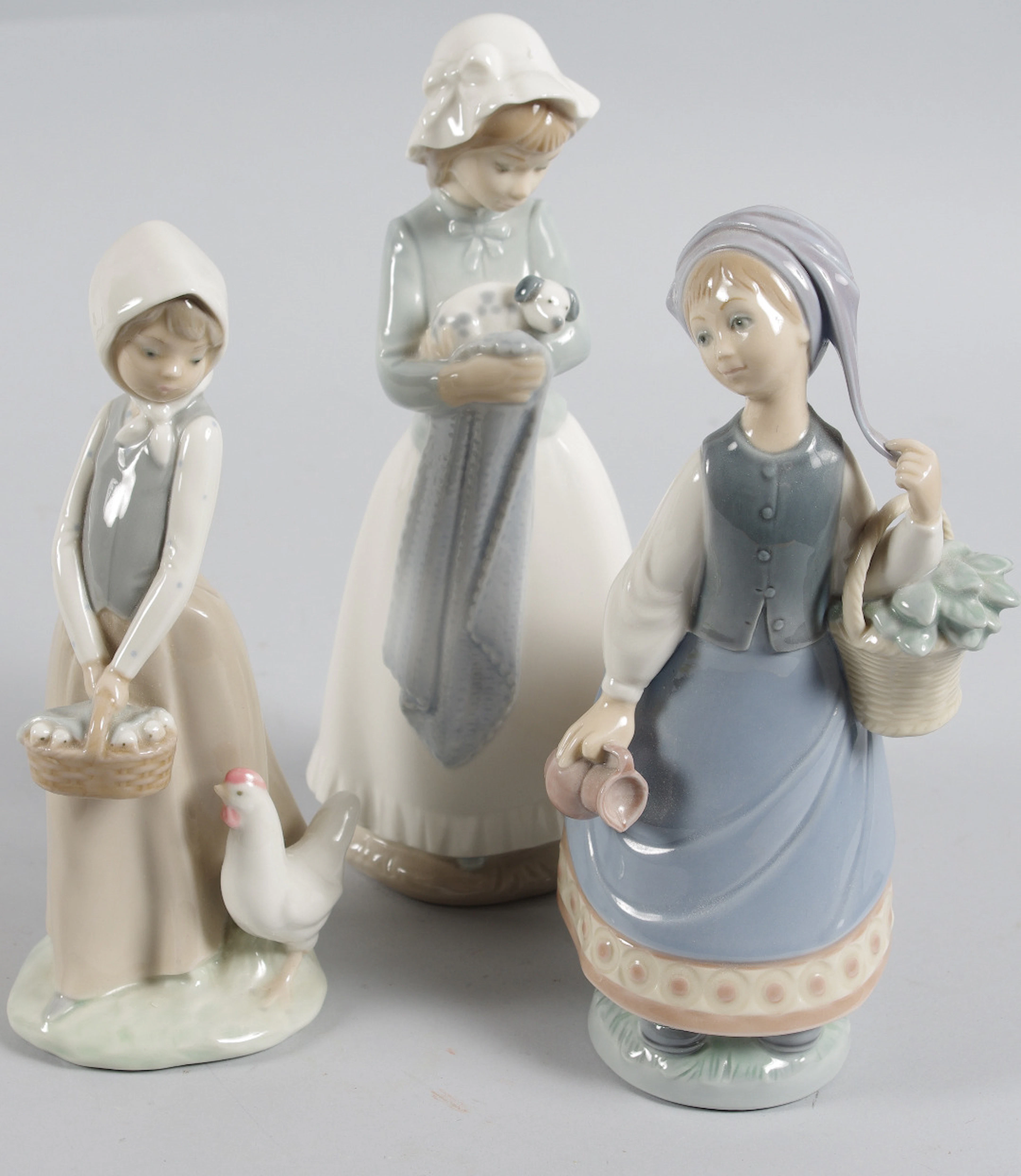 PORSLINSFIGURER, 3 stycken, Lladro, Nao samt Zaphir.