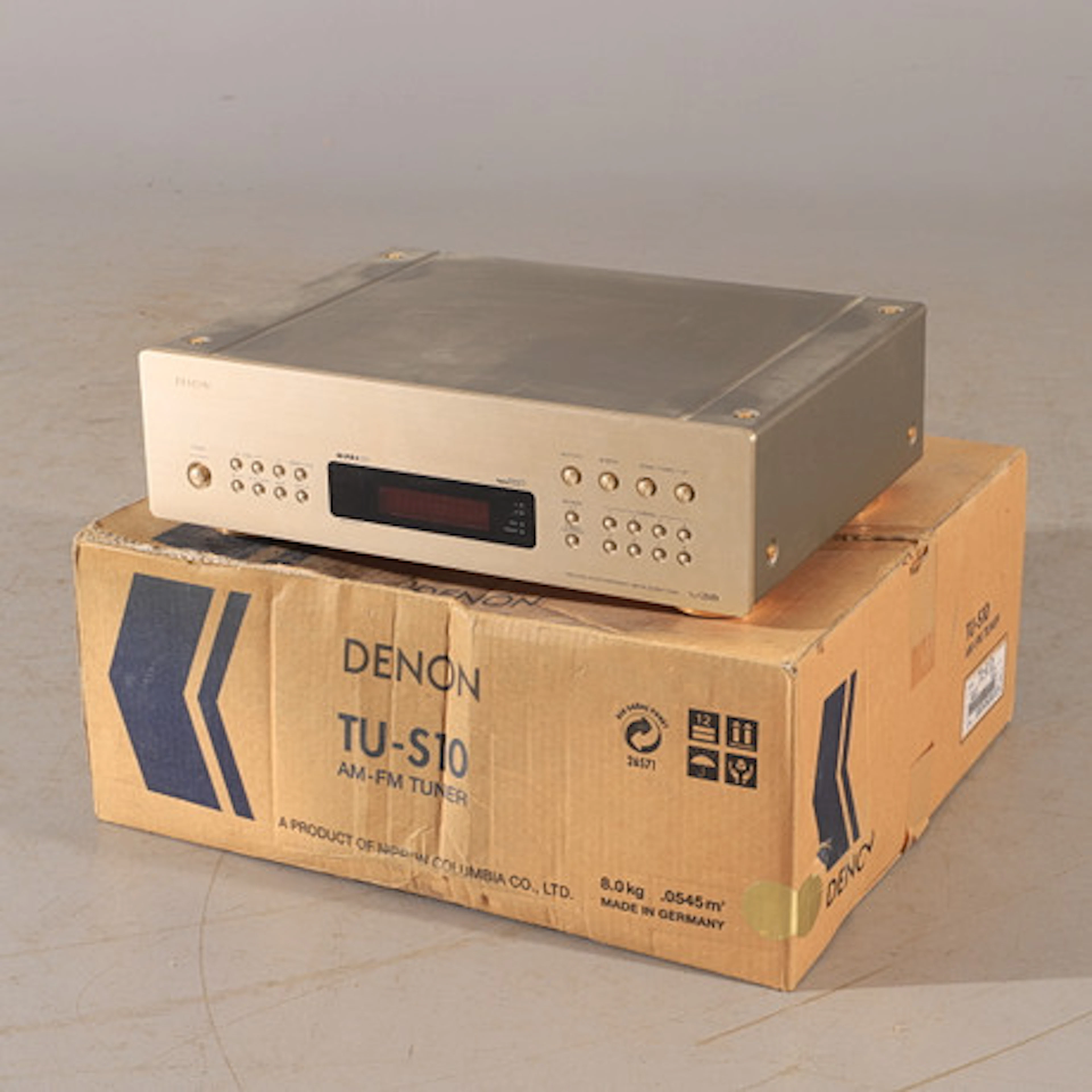 DENON. AM/FM Tuner, TU-S10, Gold E2.