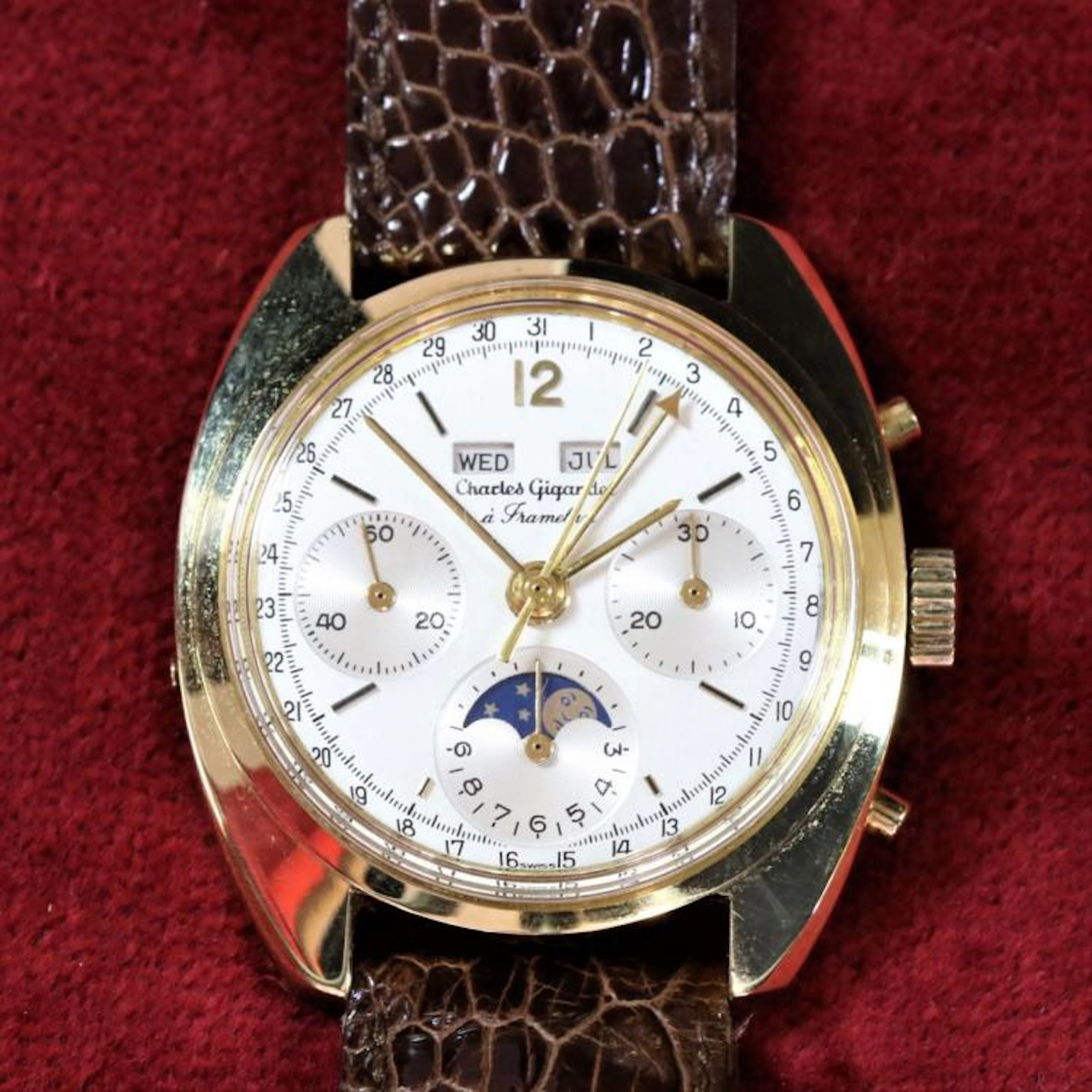 Montre chronographe en or 18ct