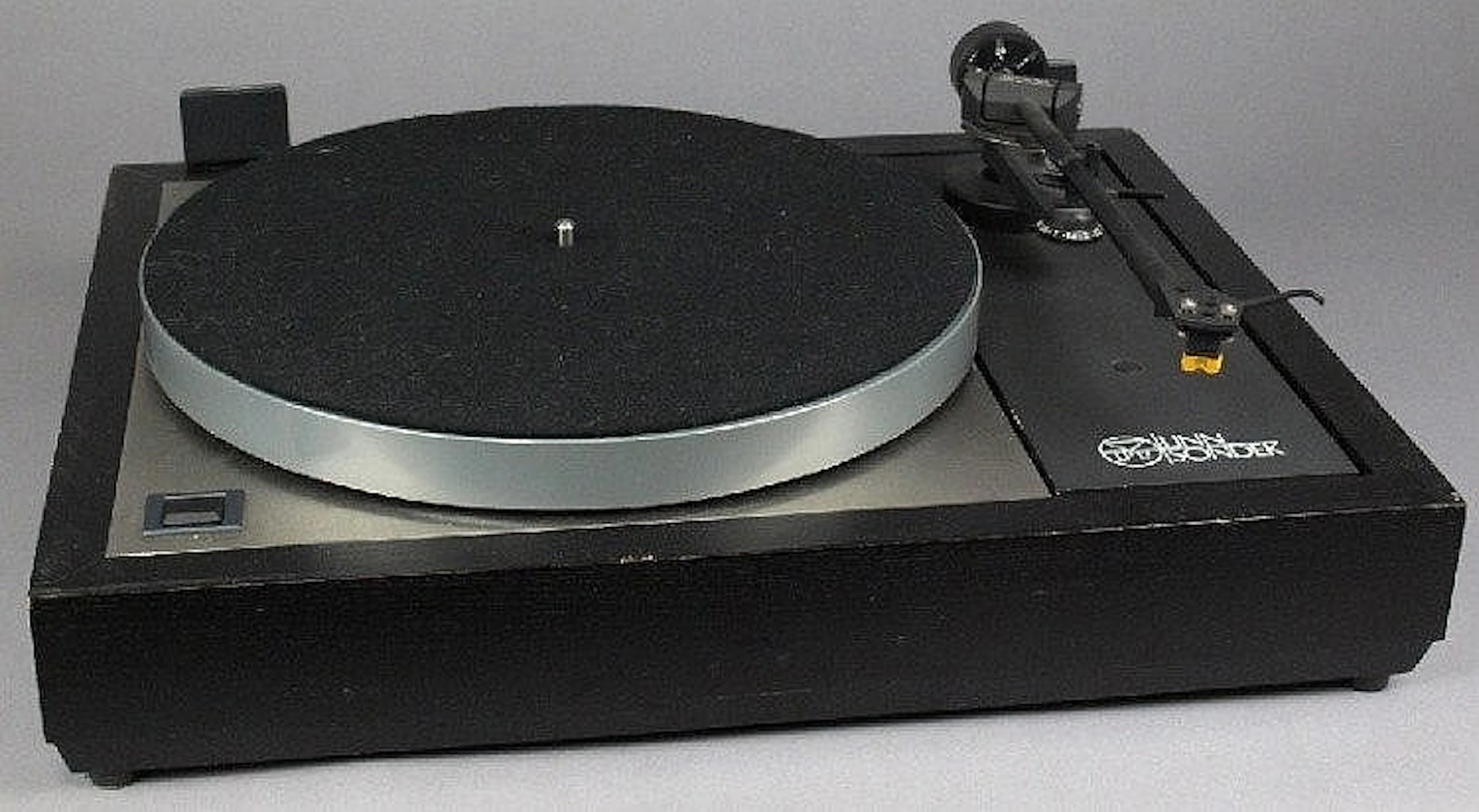 A Boothroyd-Stuart Meridian 506 20bit CD player,