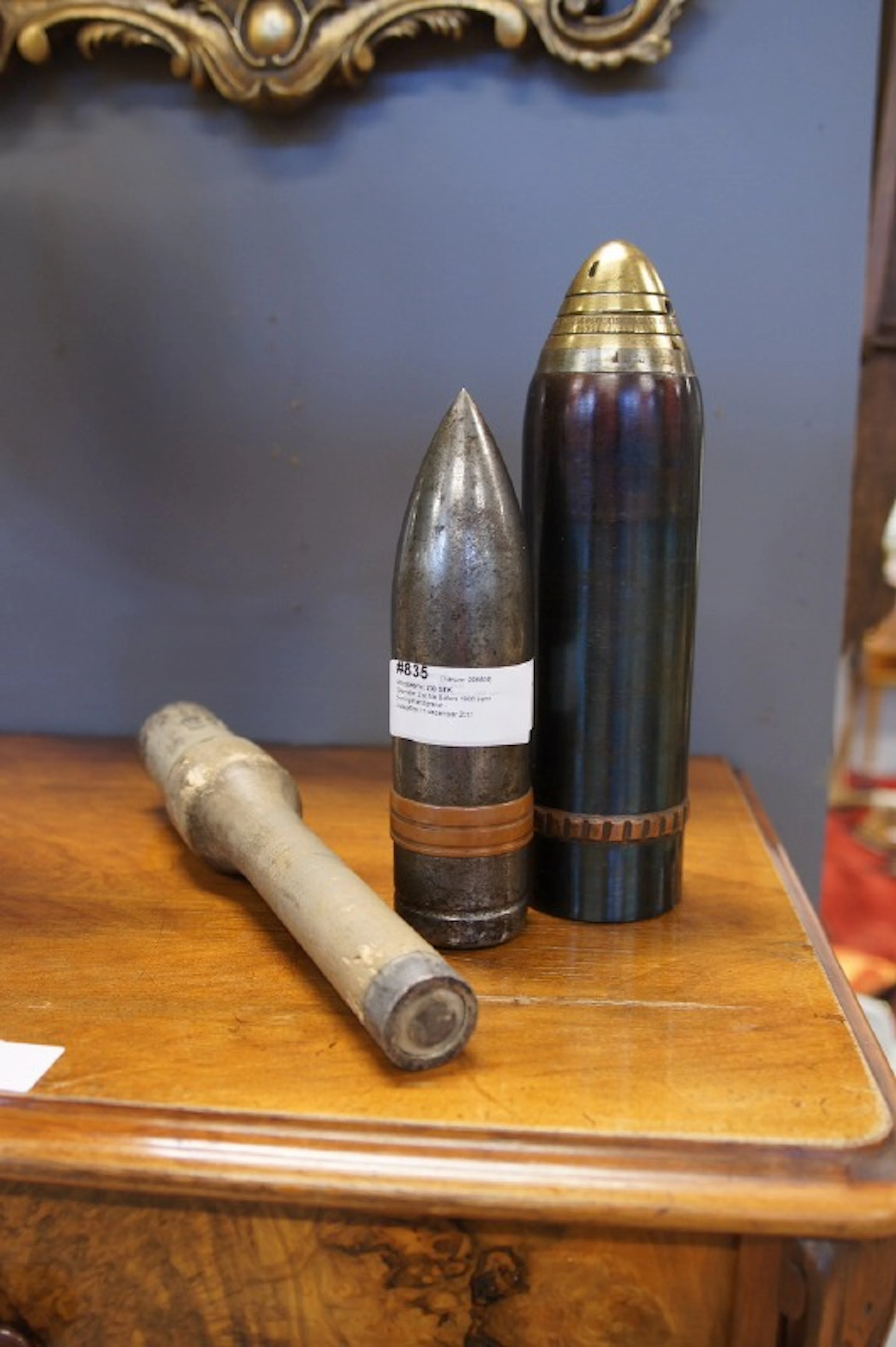 Granater 2 st bla Bofors 1906 samt övningshandgranat