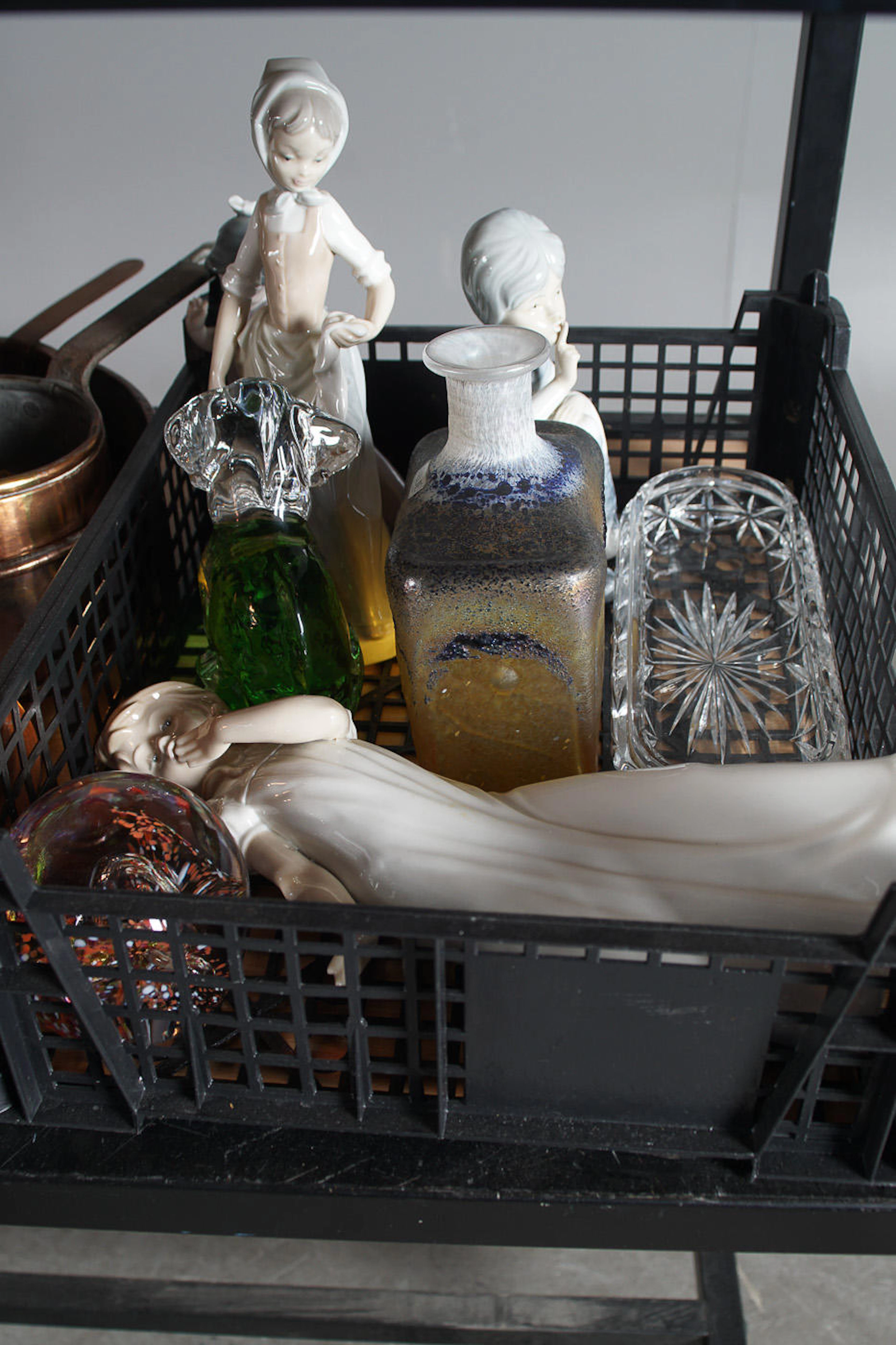 Parti porslinsfiguriner & glas b.la Bertil Vallien