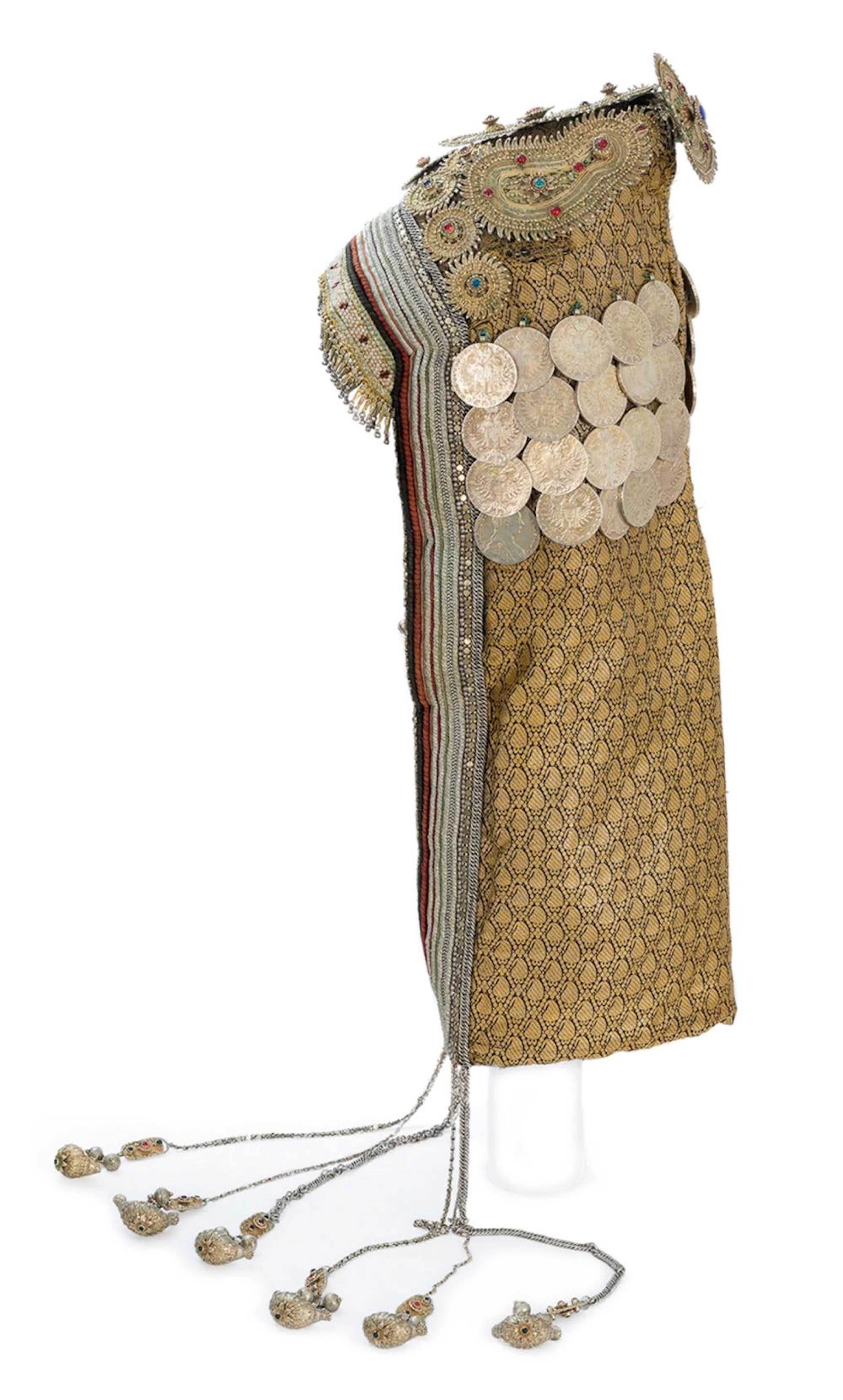 OPULENT WOMEN?S HEAD COVERING ? SANA?A, YEME
