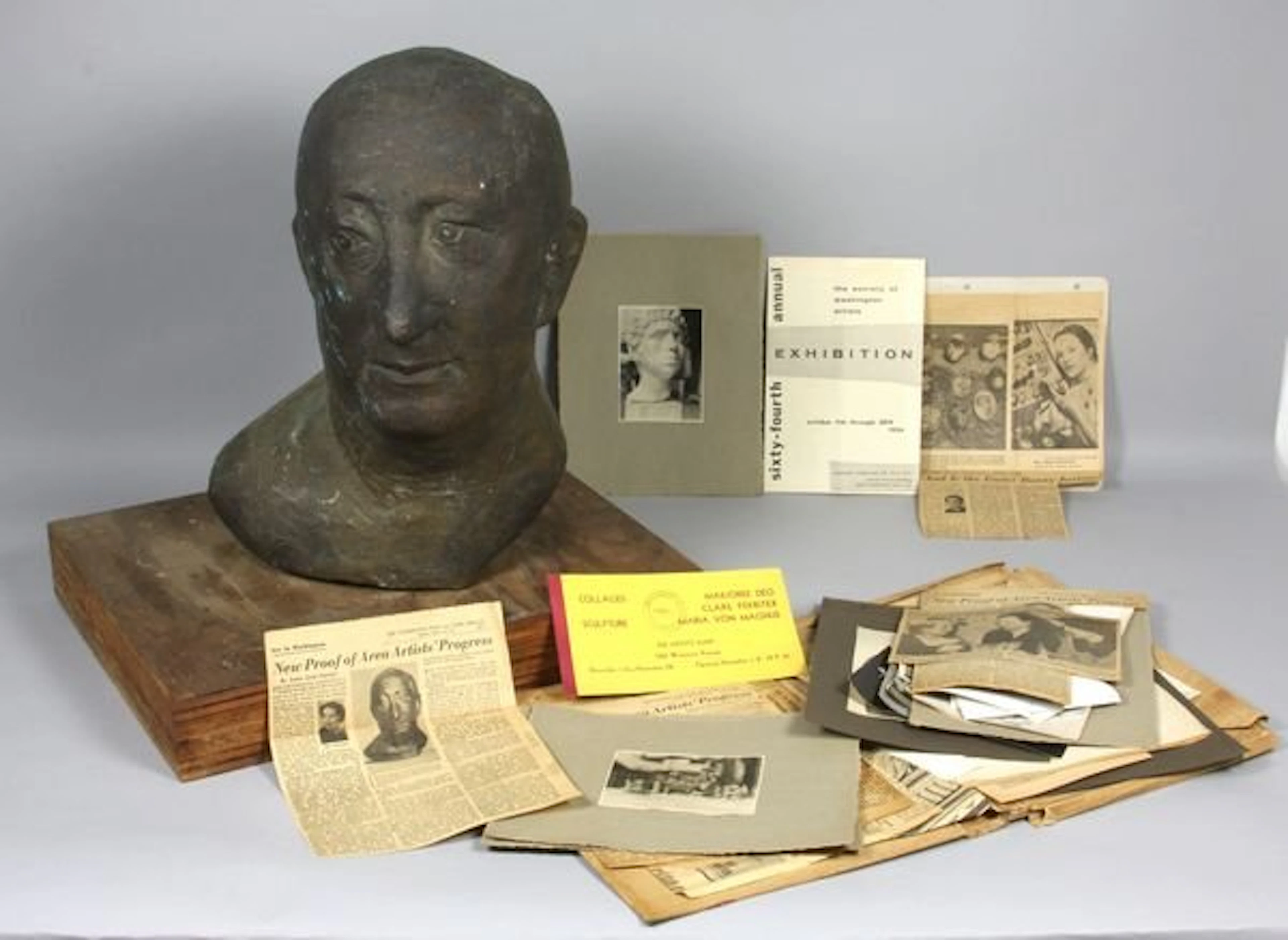 5260: Group of one (1) sculpture and archival documents
