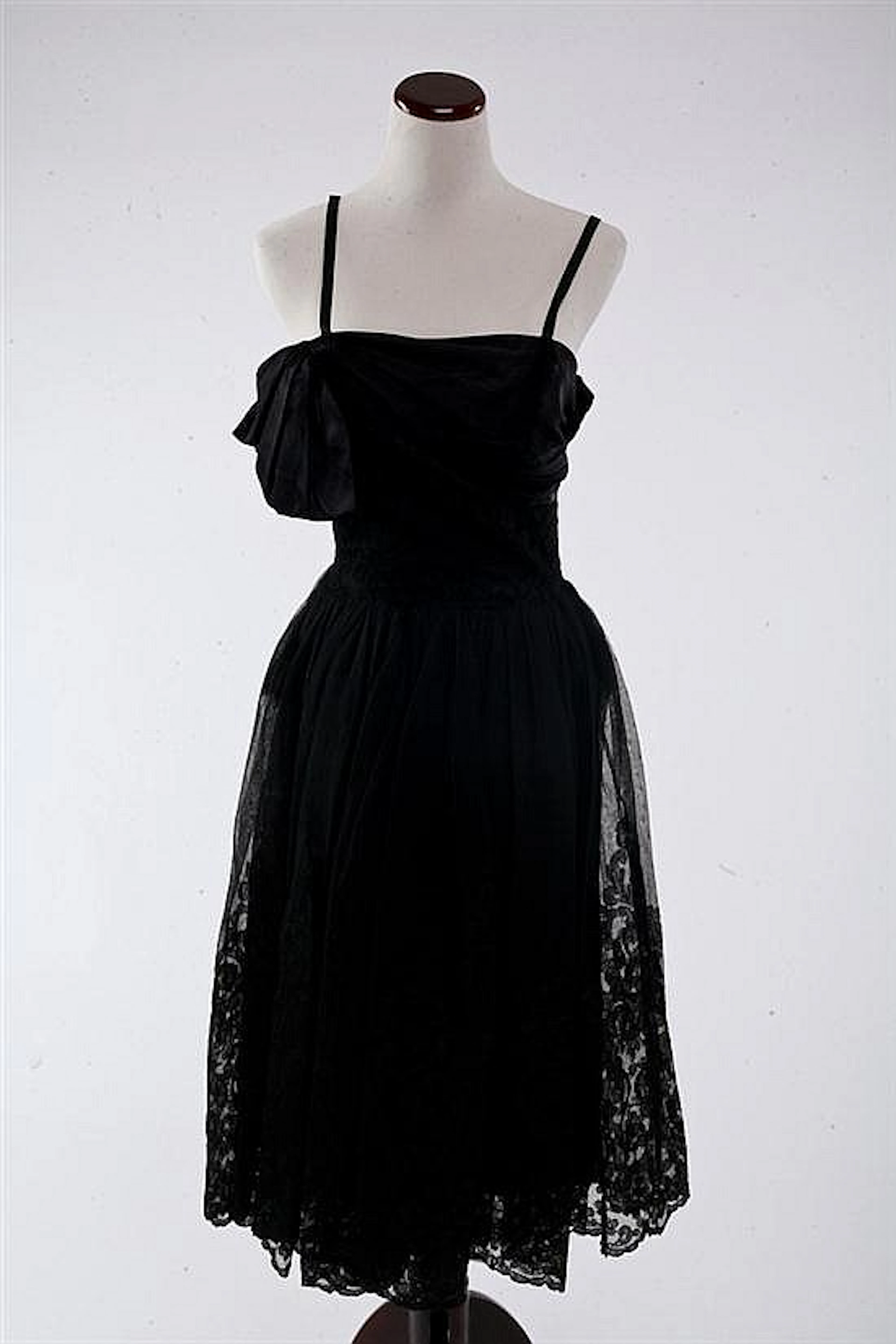 VINTAGE MAINBOCHER BLACK COCKTAIL DRESS.