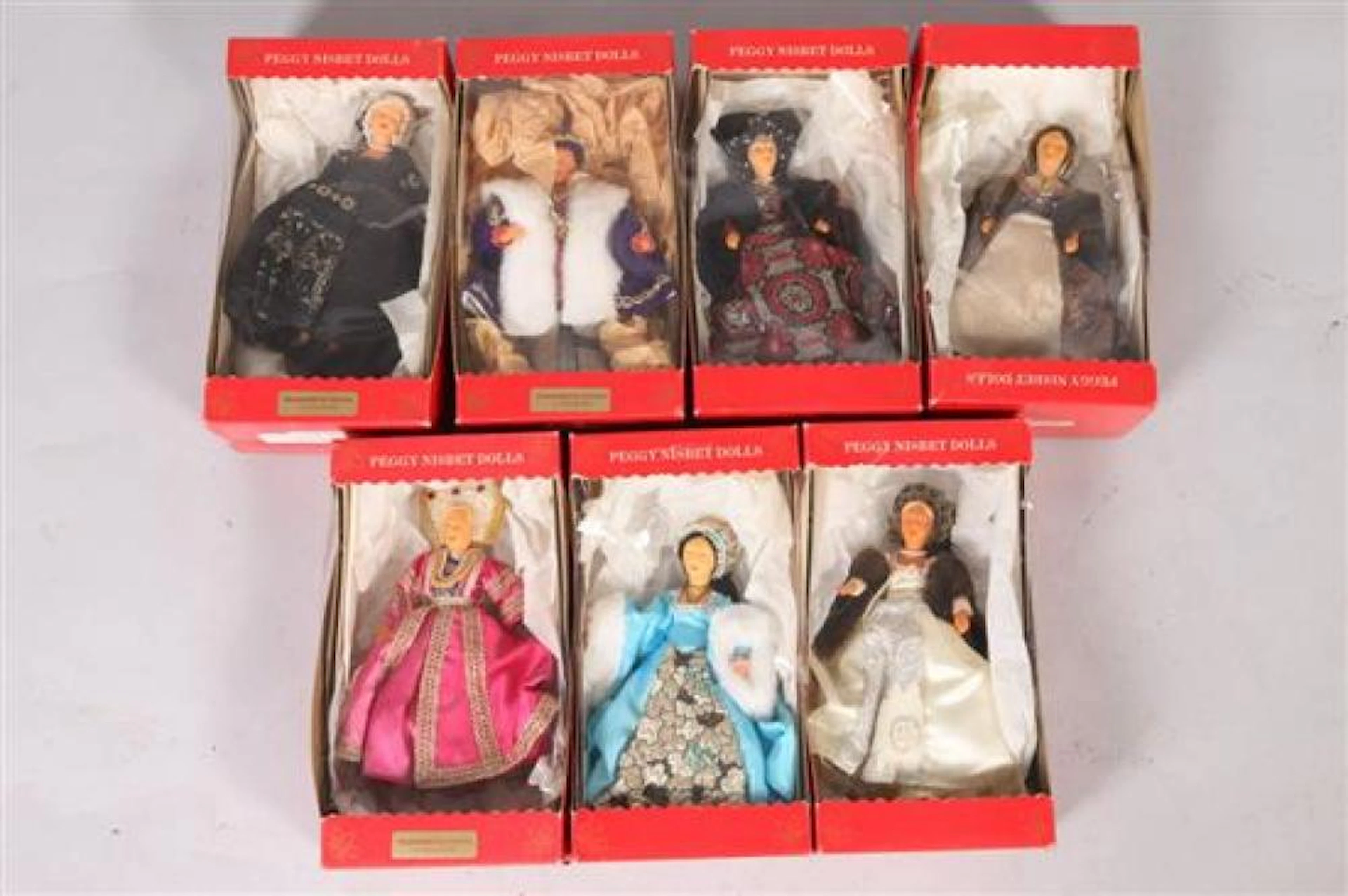 PEGGY NISBET HENRY VIII DOLL SERIES, Circa 1973. - H: app. 7 3/4 in.