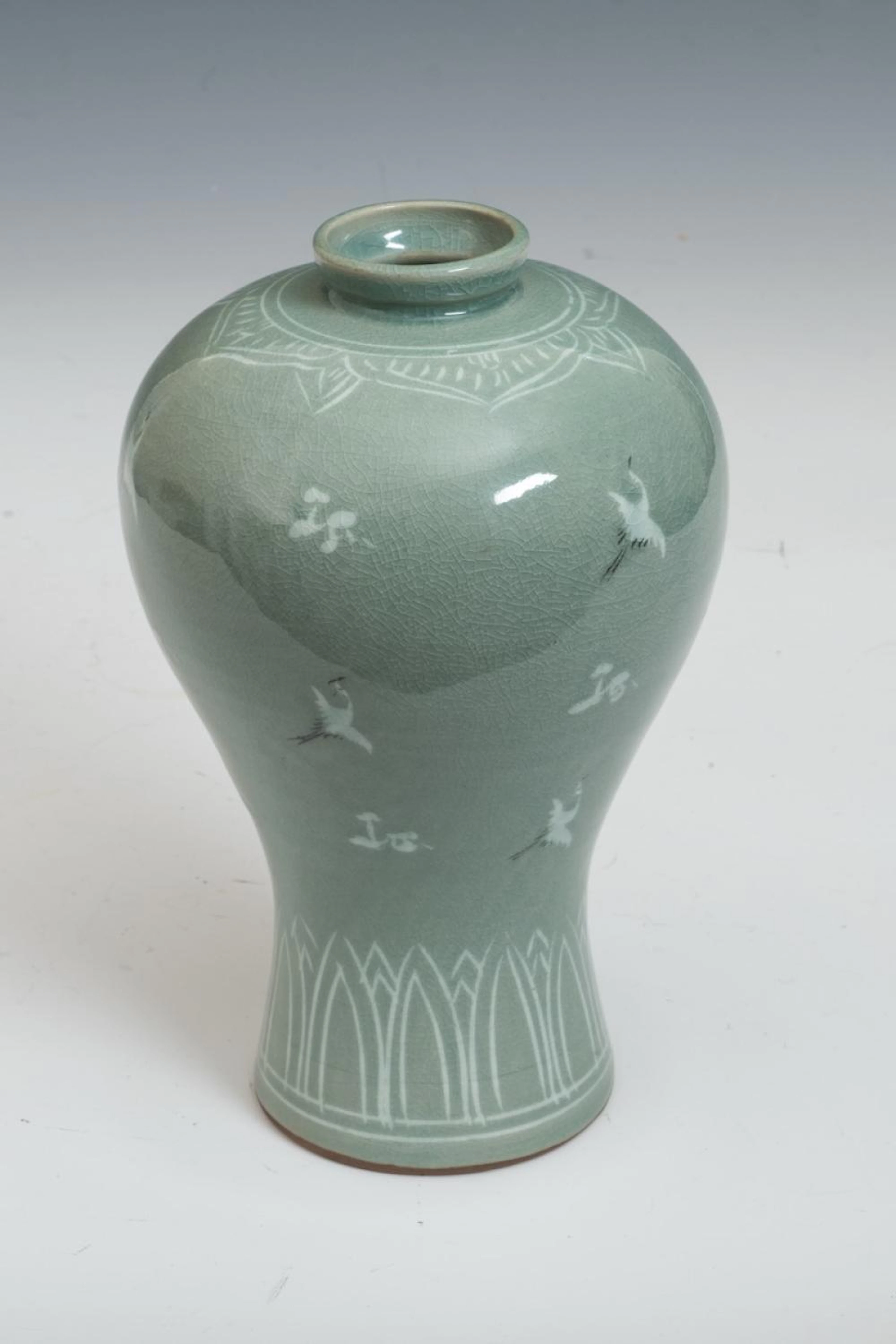 SIGNED KOREAN SANGGAM CELADON GLAZED