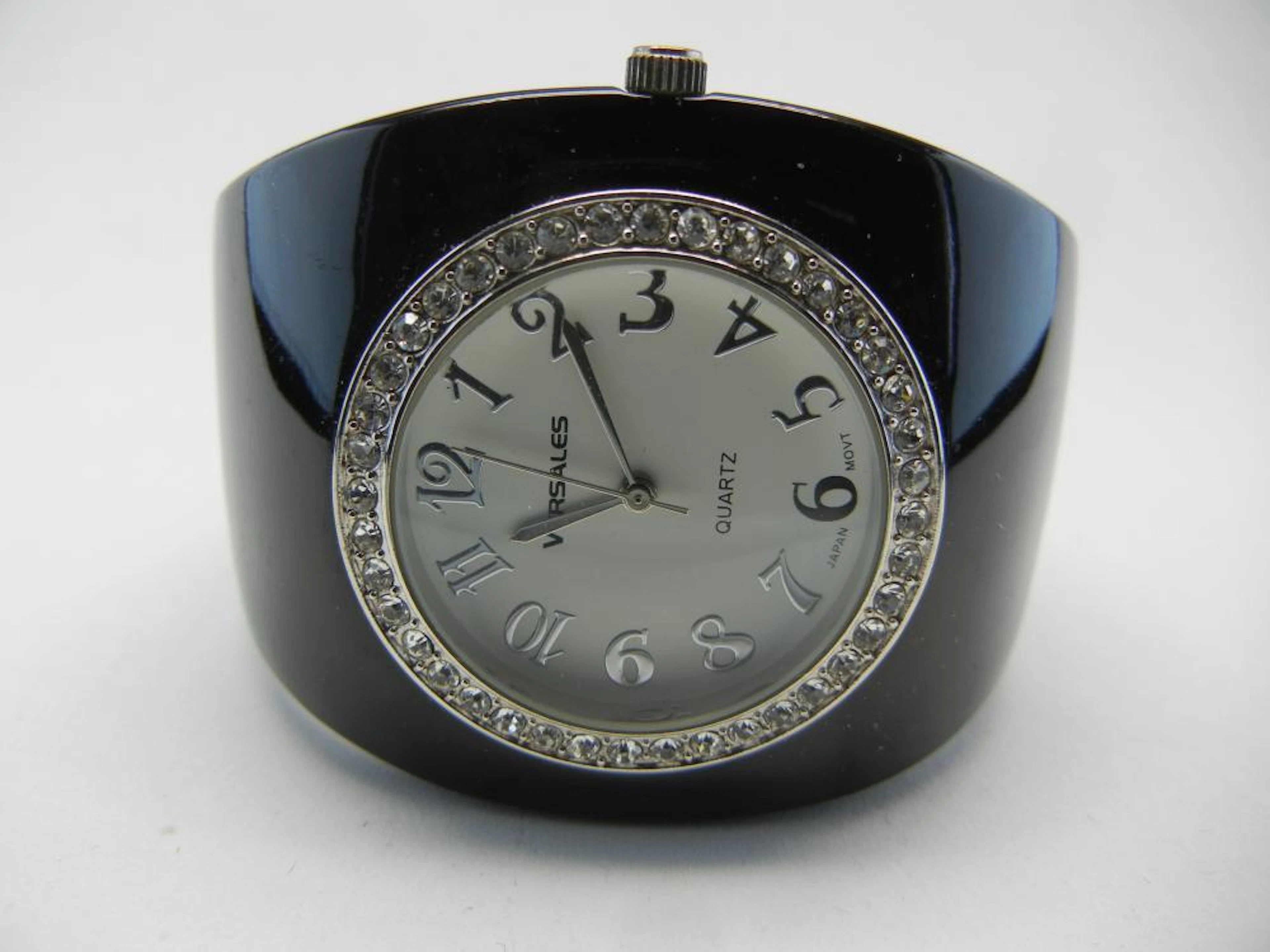Versailles Quartz watch used
