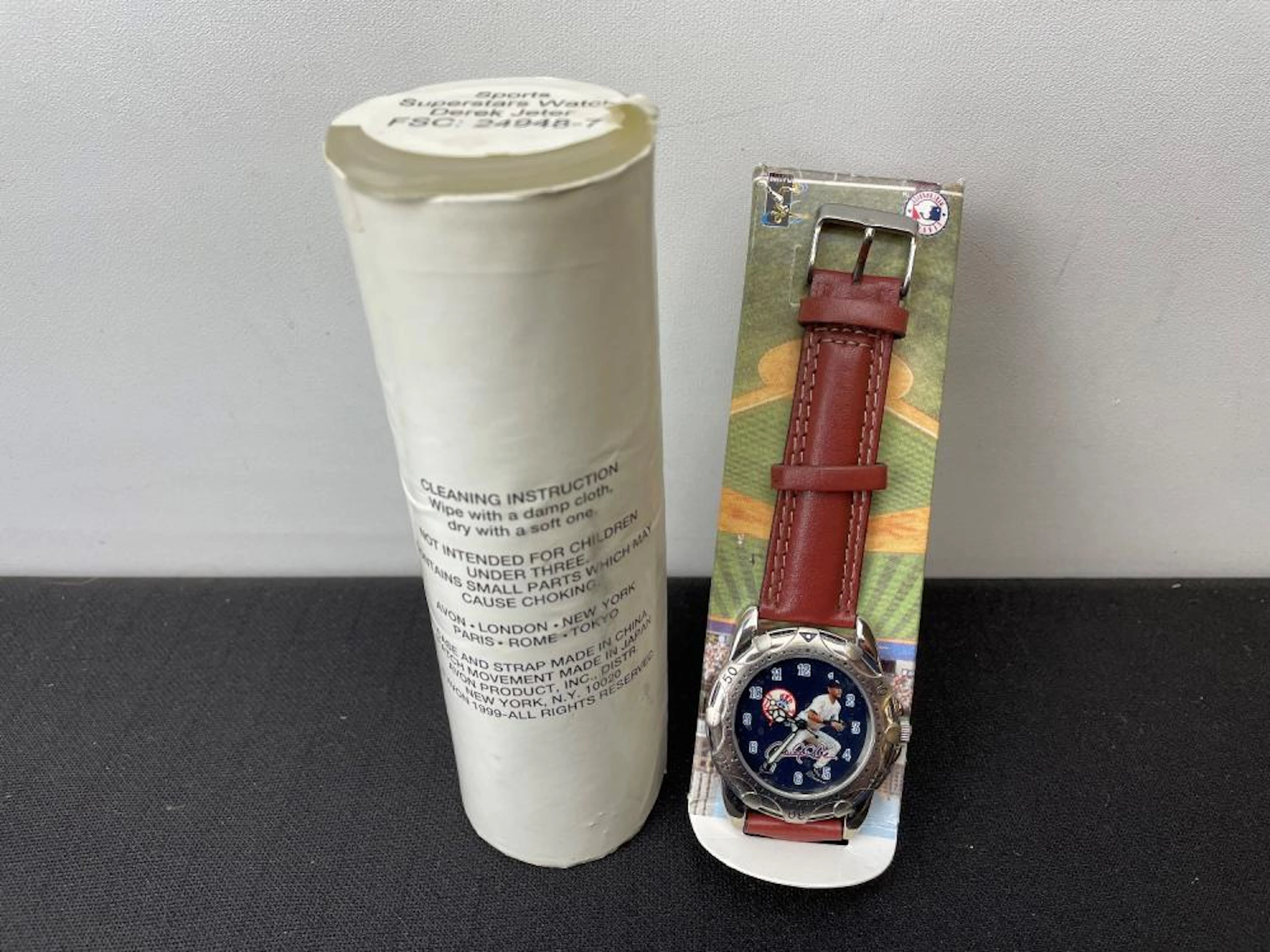 1999 Avon Sports Superstars Derek Jeter Watch
