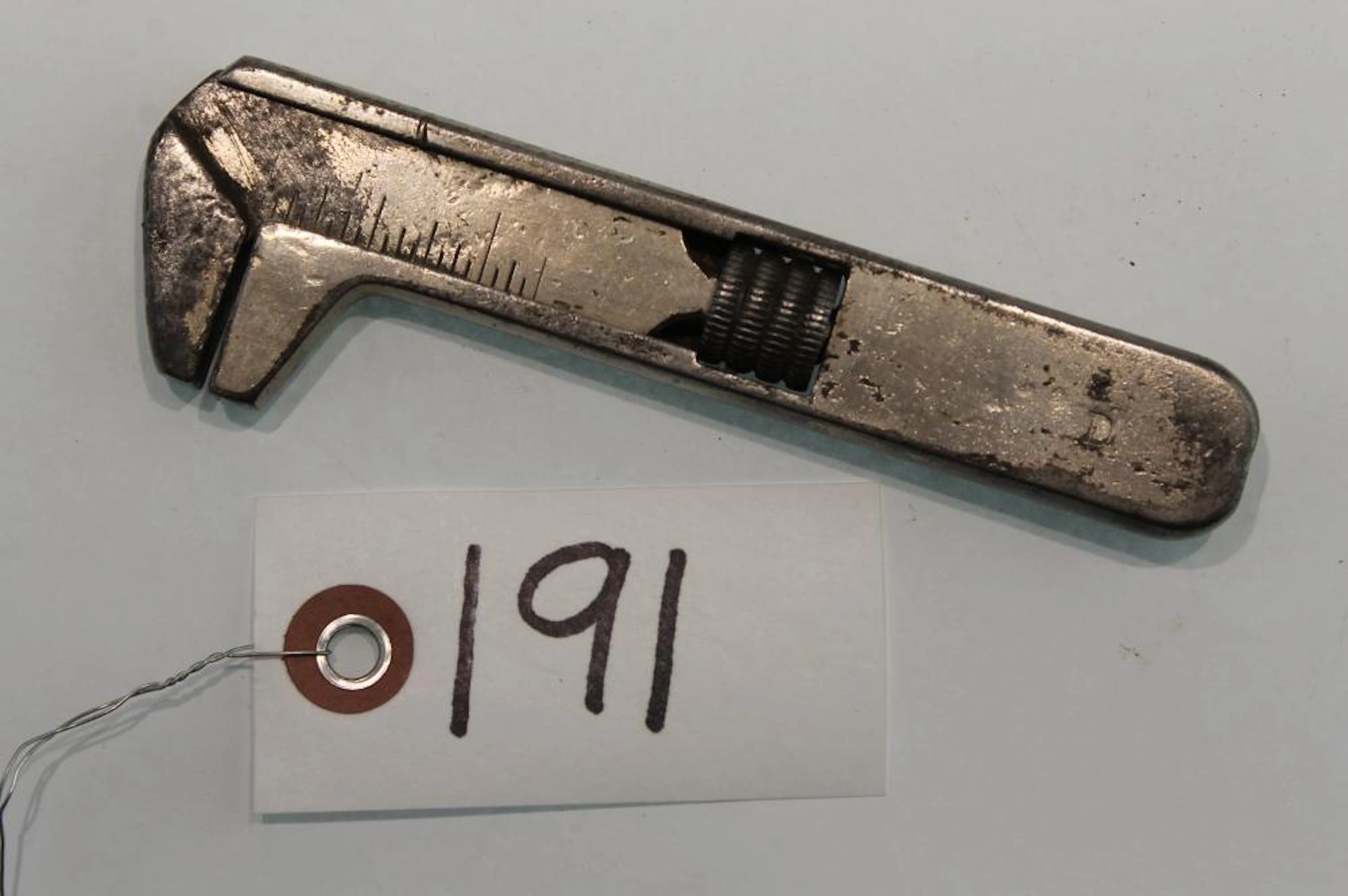 The Victor Screw Adj