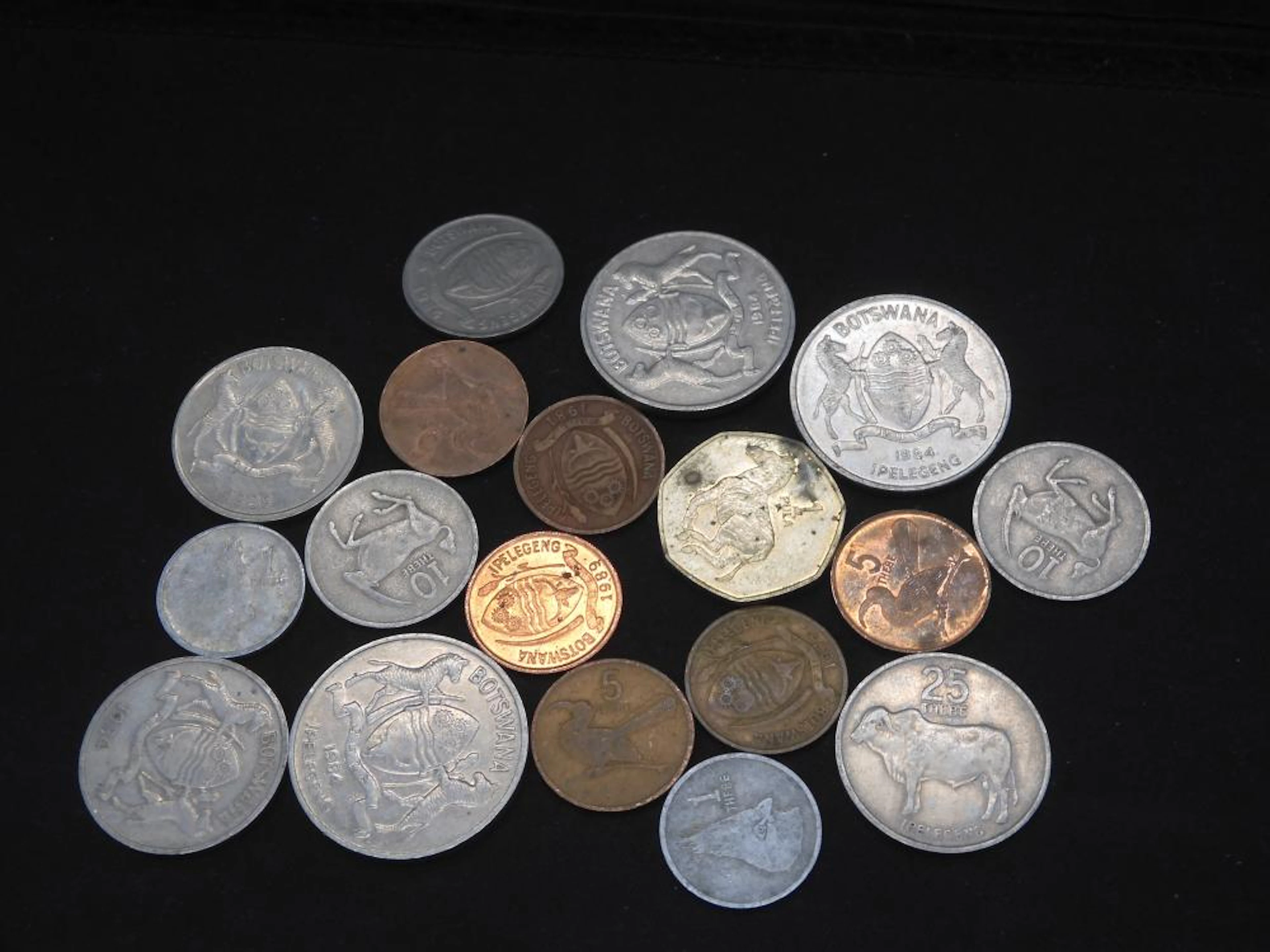 (18) BOTSWANA COINS (SOME UNC)