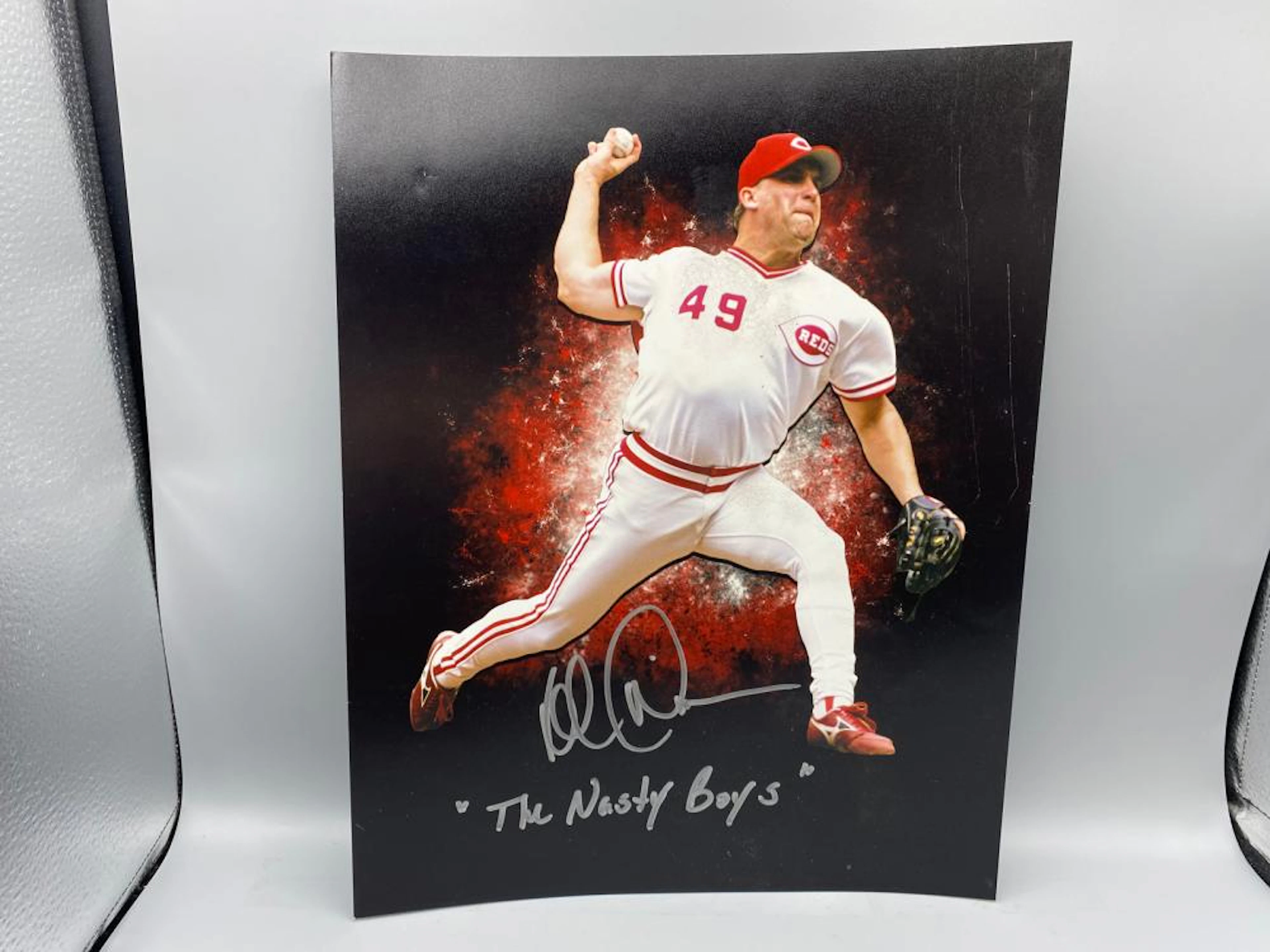 Cincinnati Reds Rob Dibble Signed 11x14 Photo -"The Nasty Boys" Inscriptio