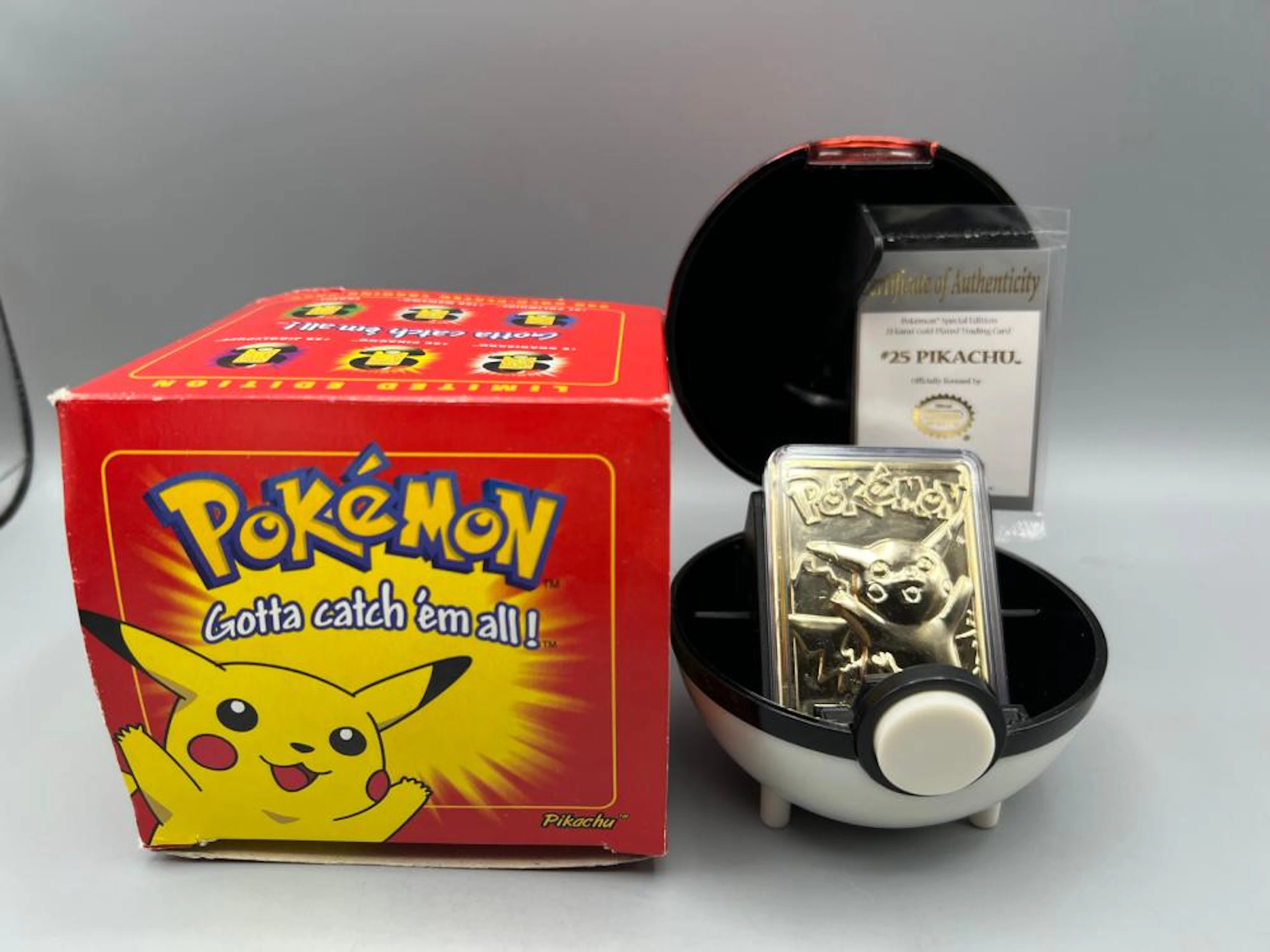 1999 Burger King Pokemon Pikachu 23K Gold-Plated Card in Poke Ball