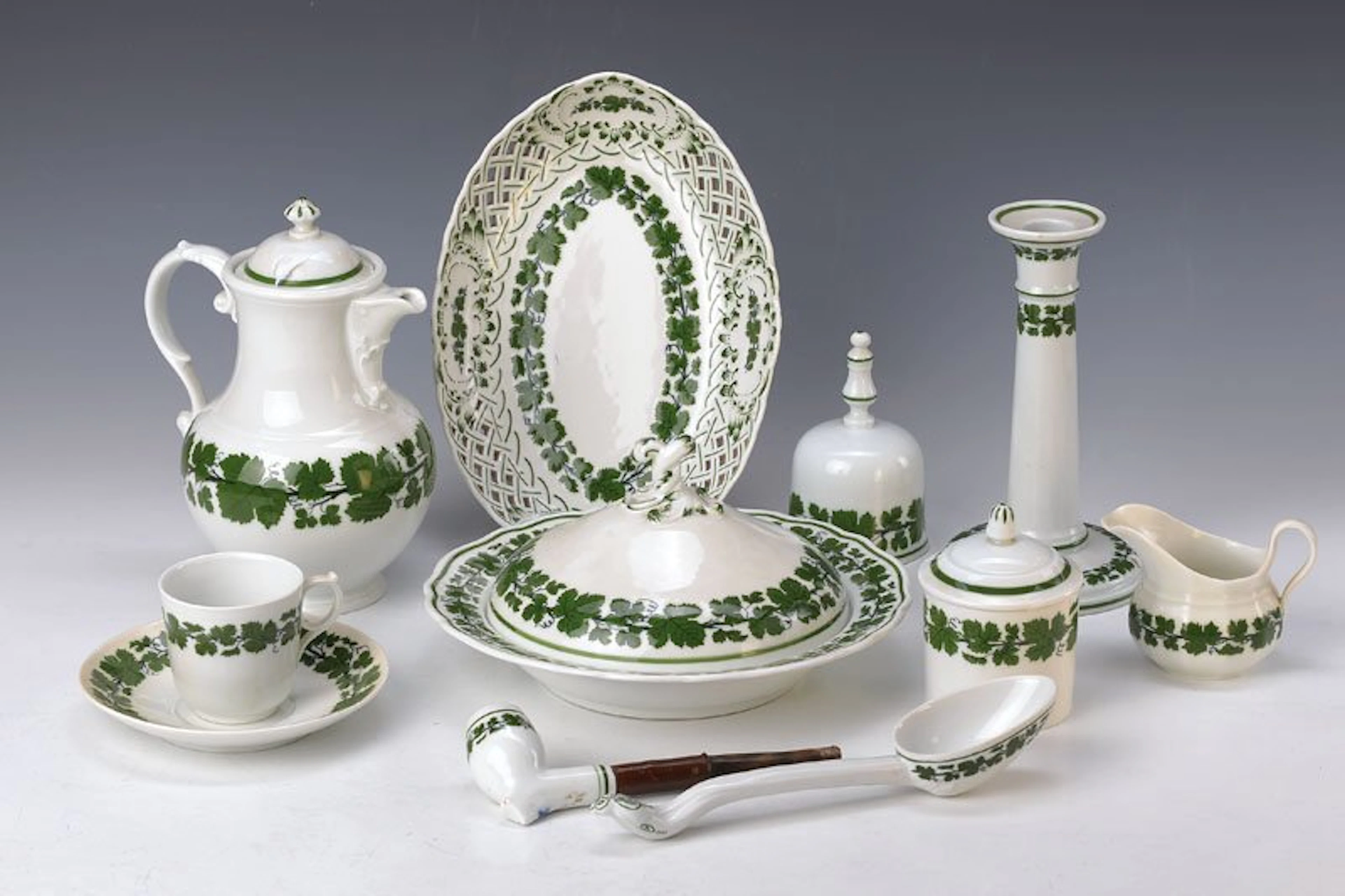Part Service, Meissen, 1.H.20th c., winewreath
